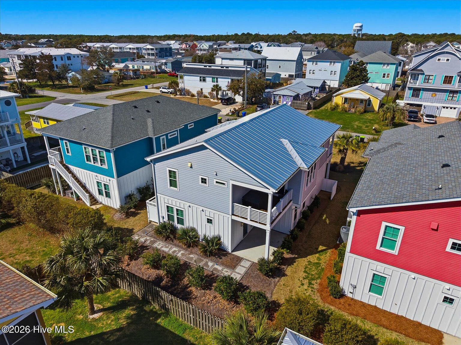 100559735 | Photo 44