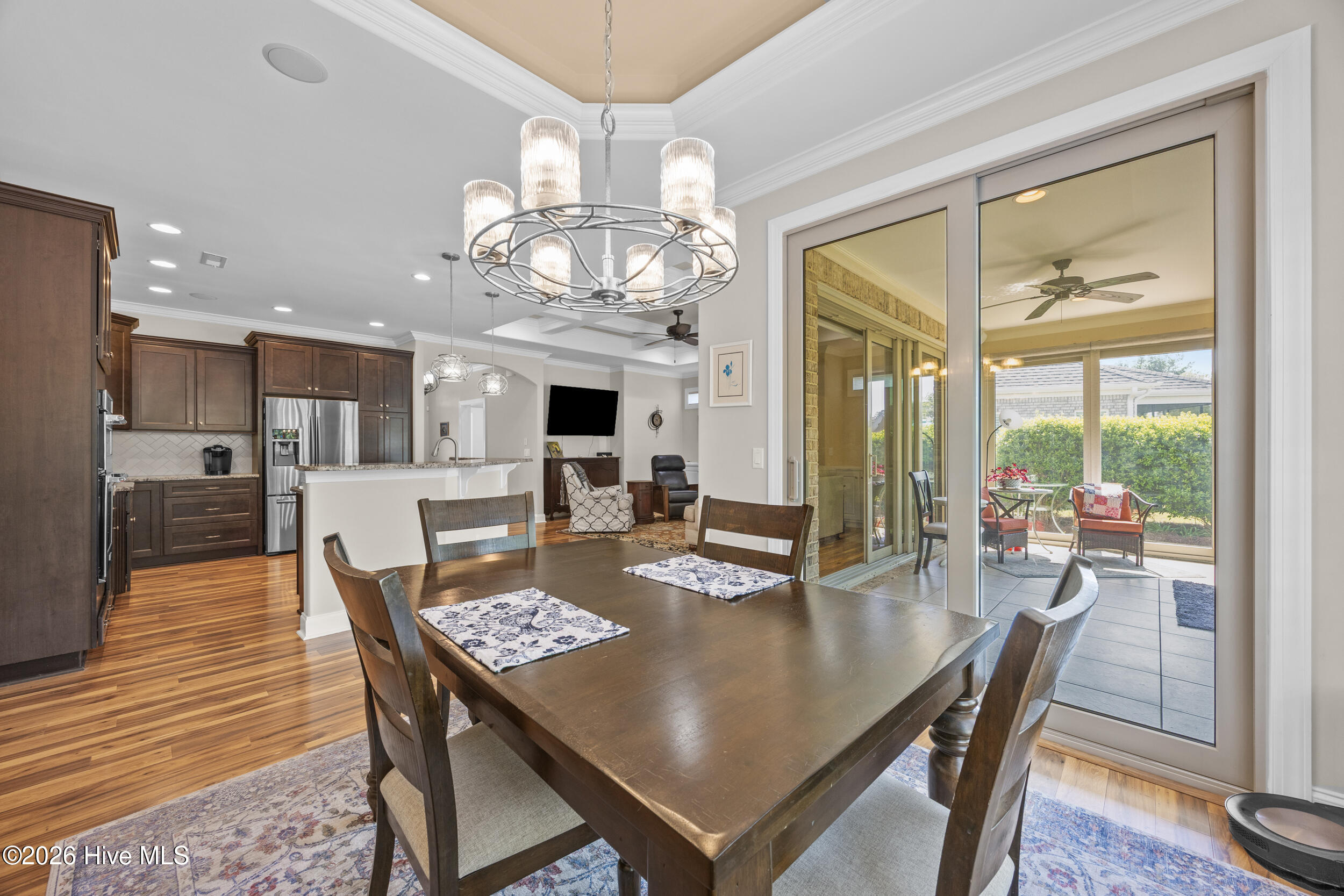 100566024 | Photo 16