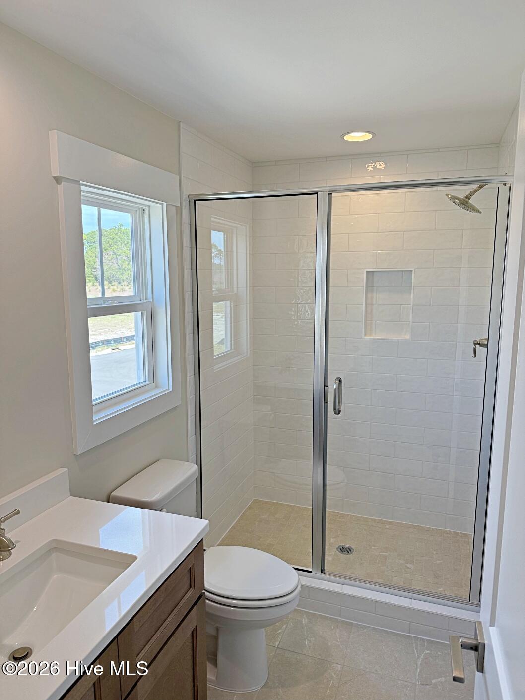 100537171 | Photo 23