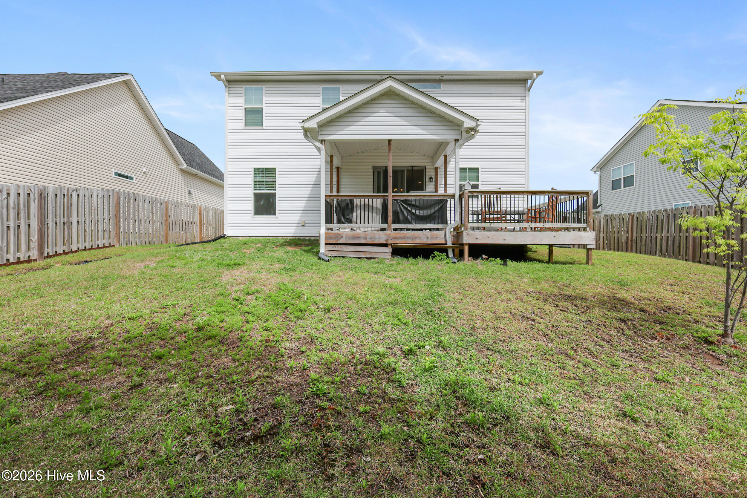 100565604 | Photo 27