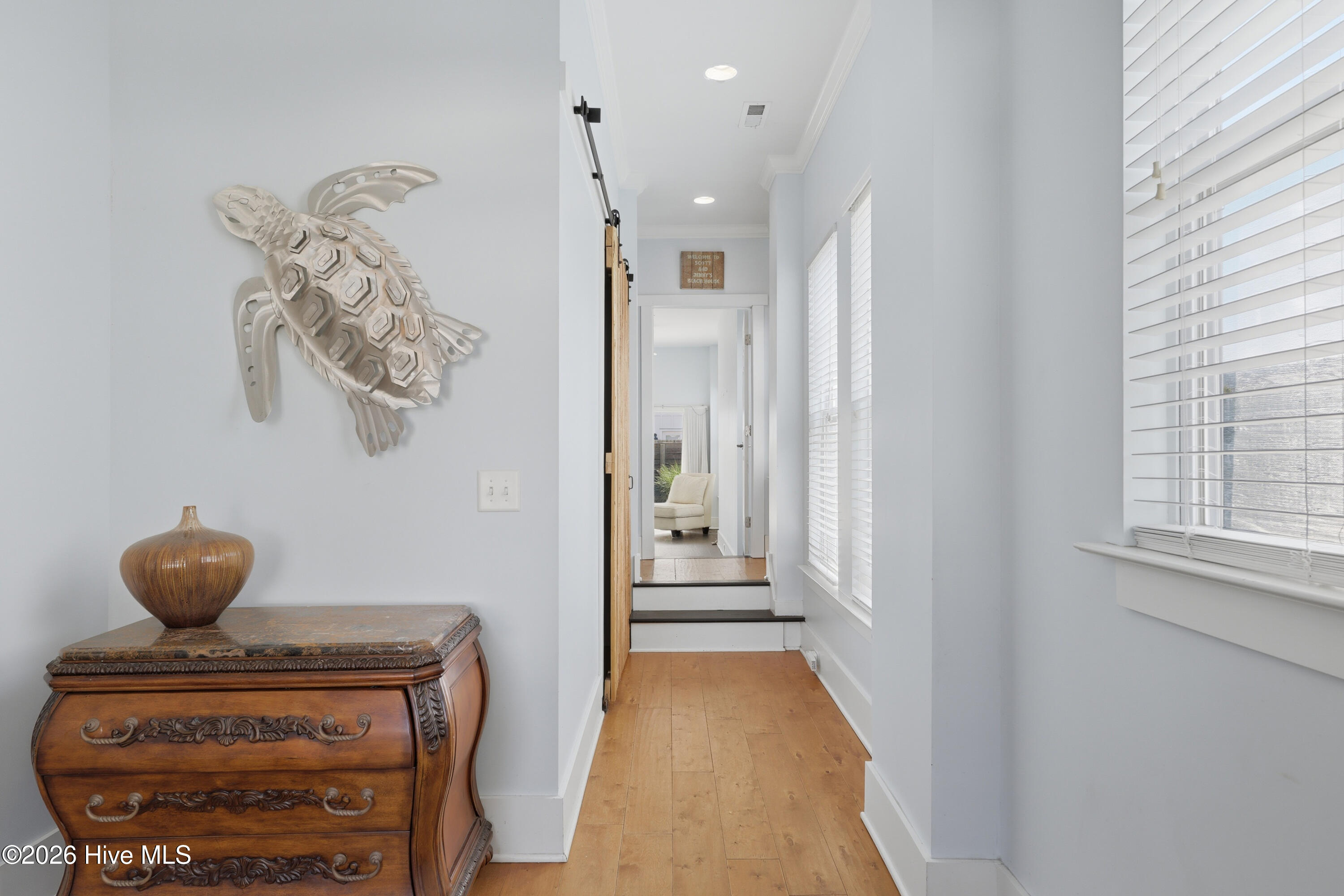 100564294 | Photo 11