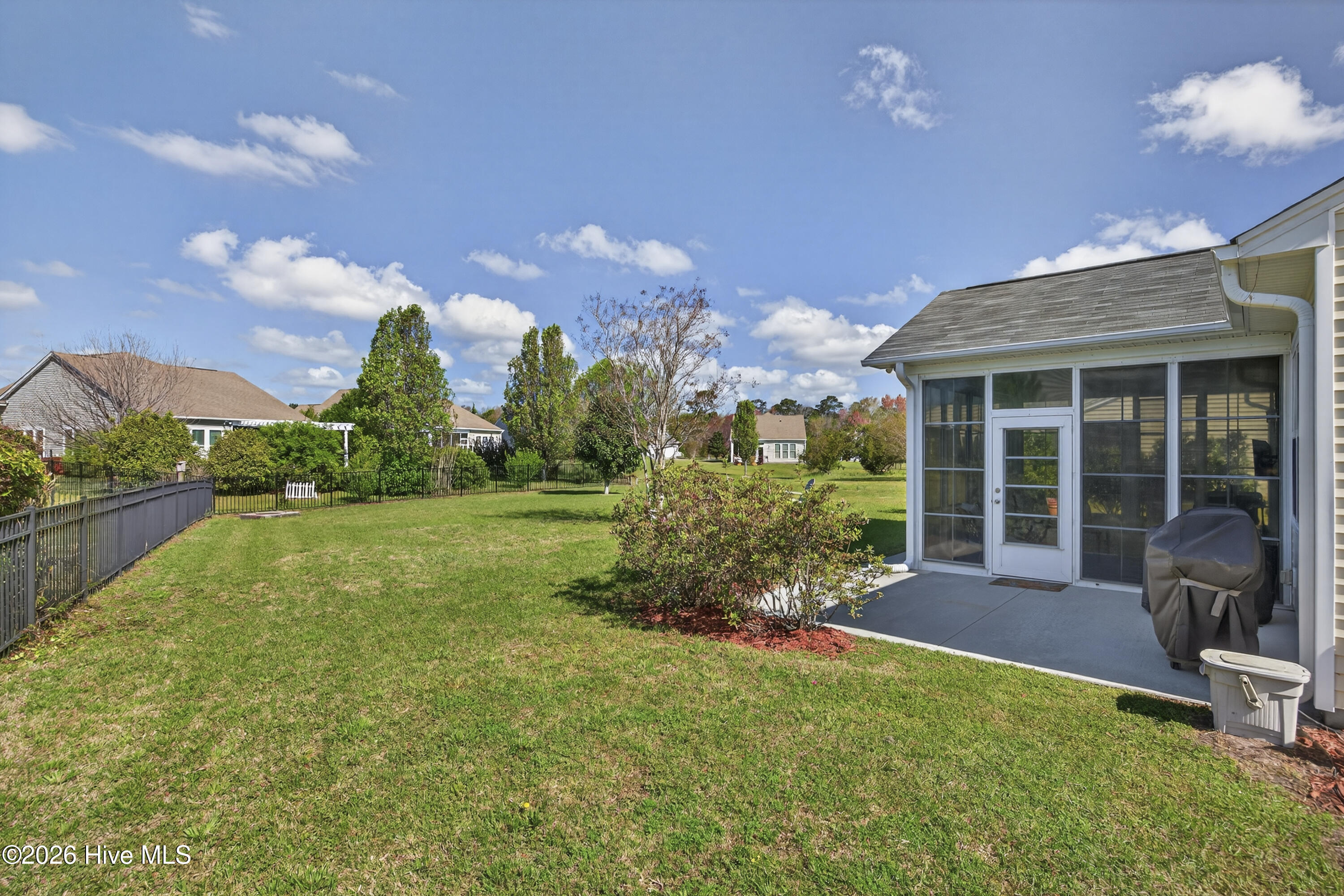 100564914 | Photo 36