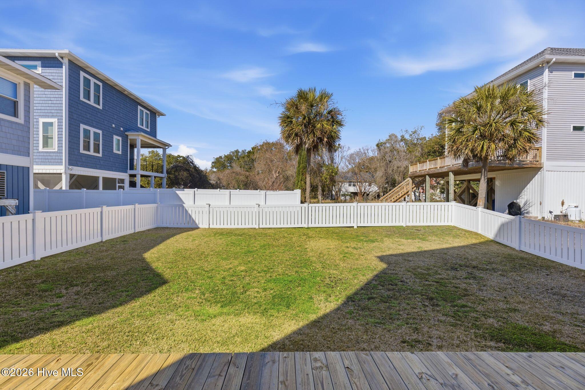 100559655 | Photo 56