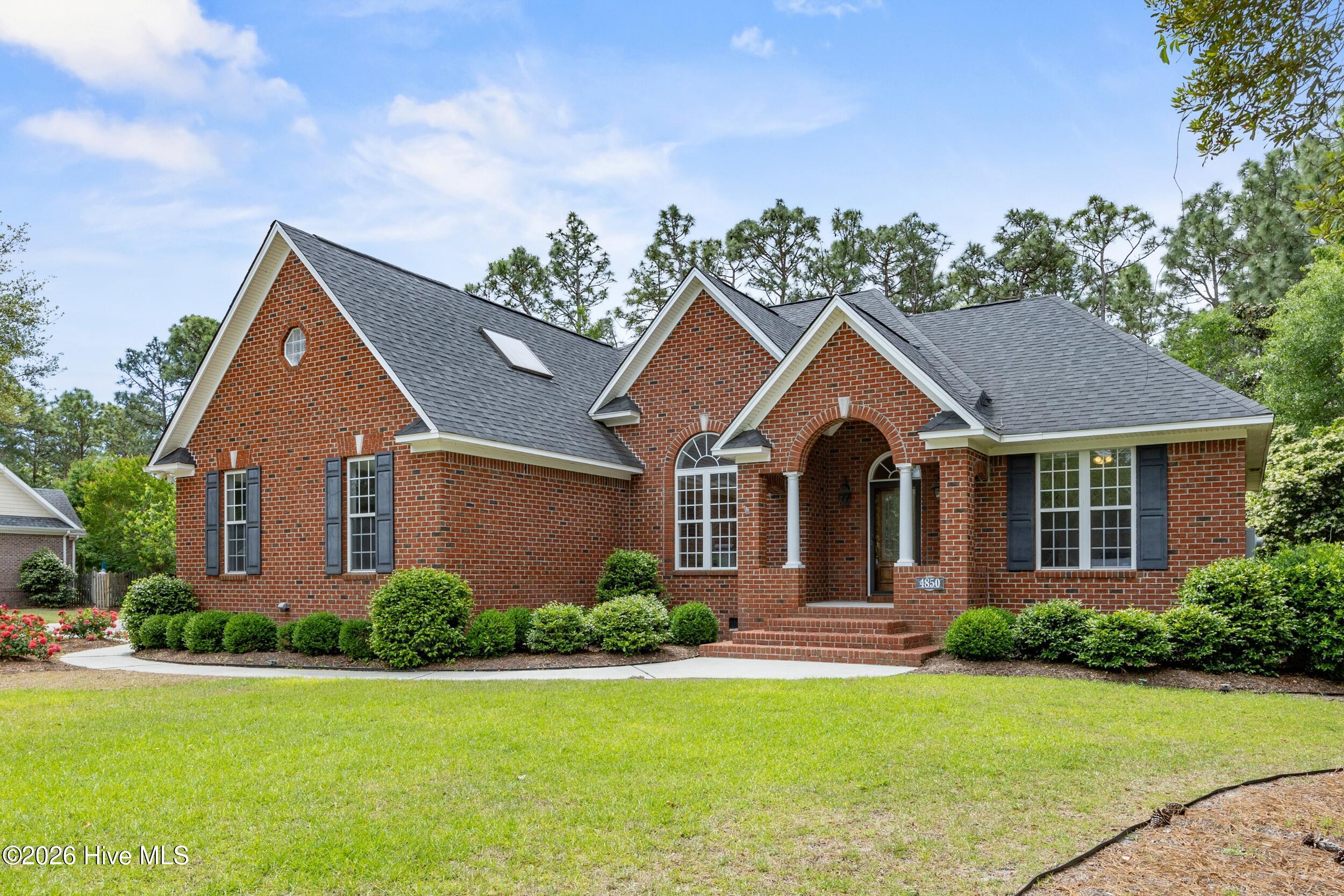 100564143 | Photo 43