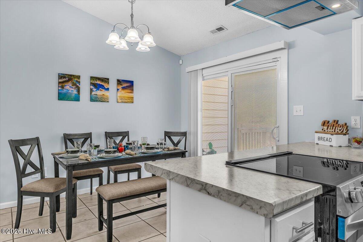 100566247 | Photo 23