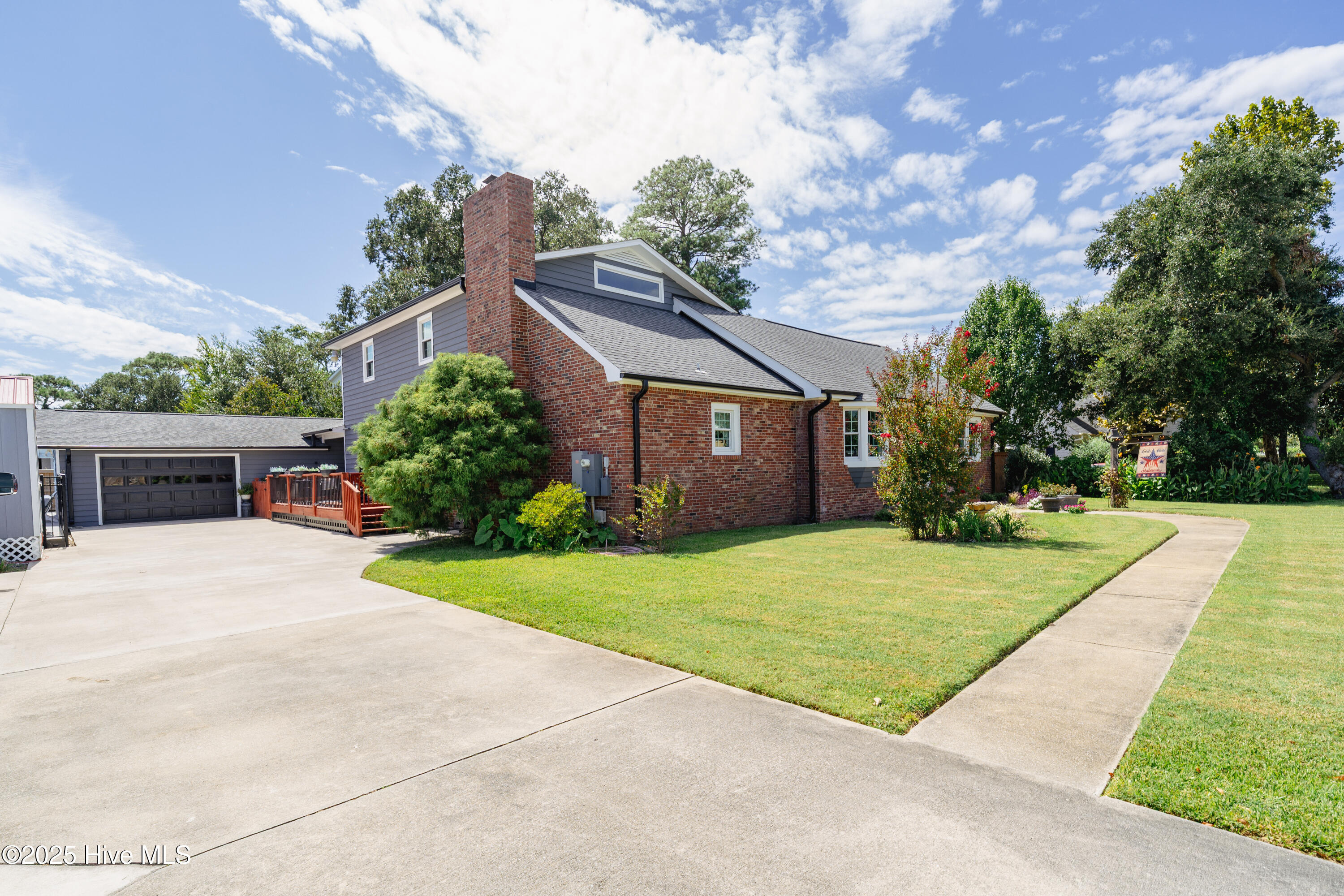 100531366 | Photo 74