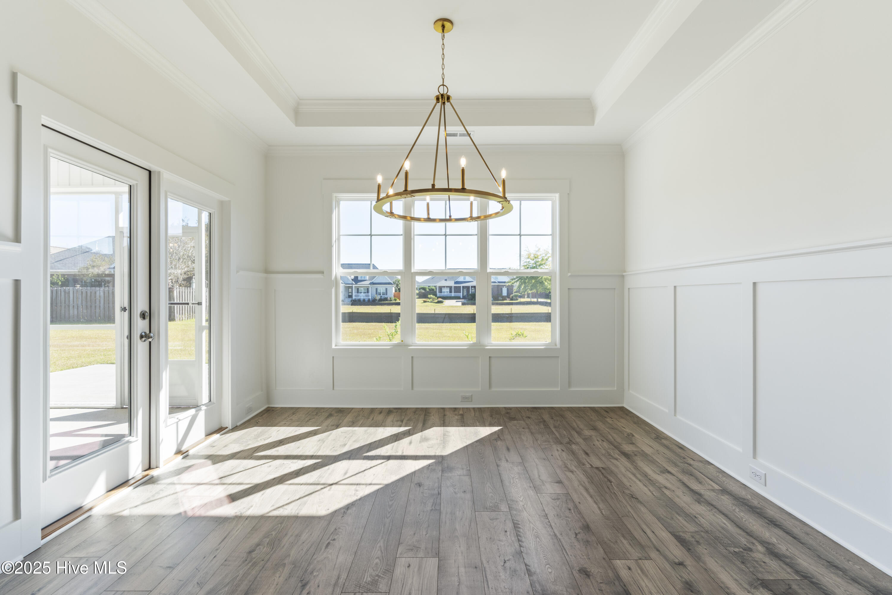 100517740 | Photo 12