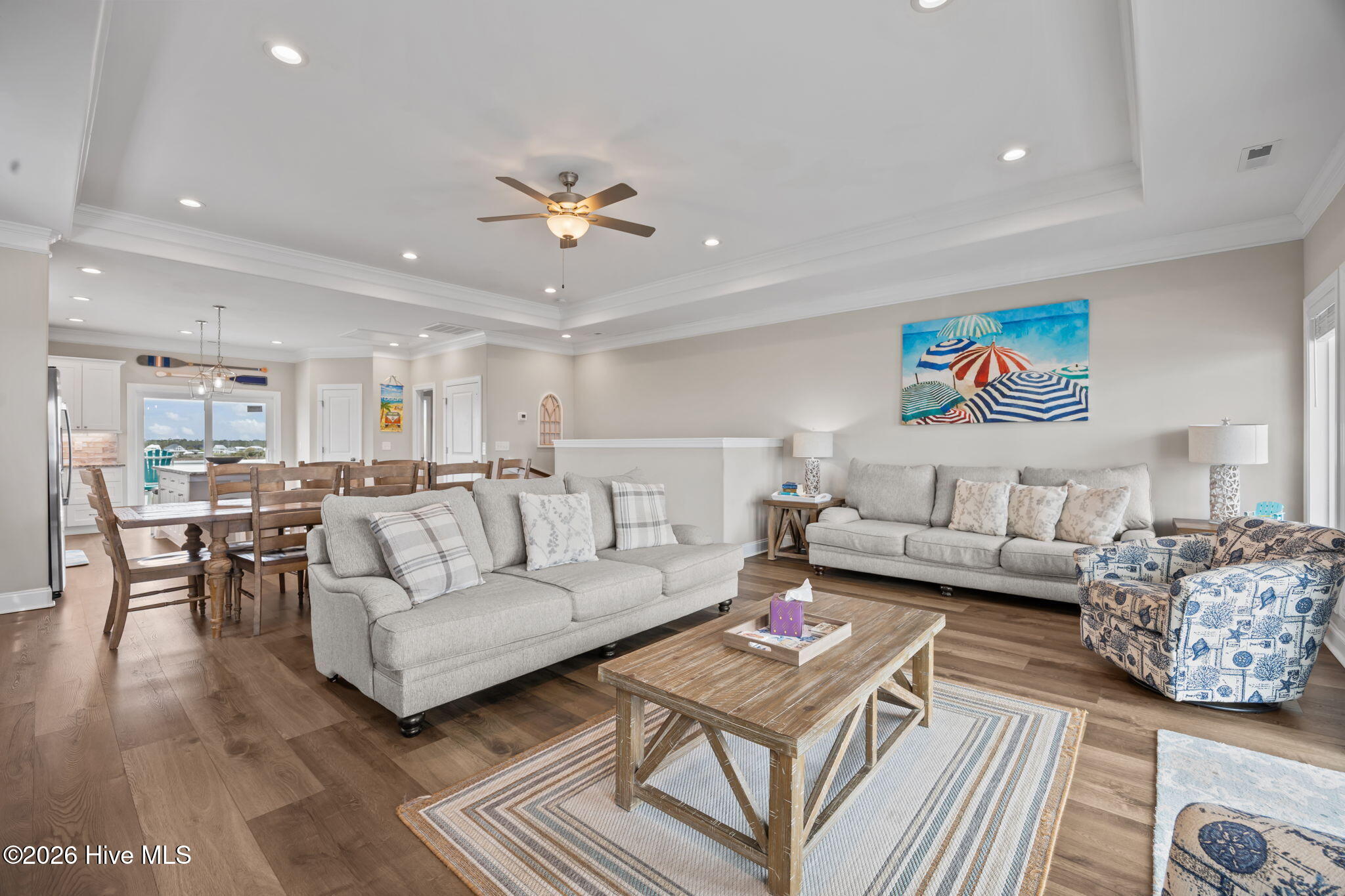 100565751 | Photo 30