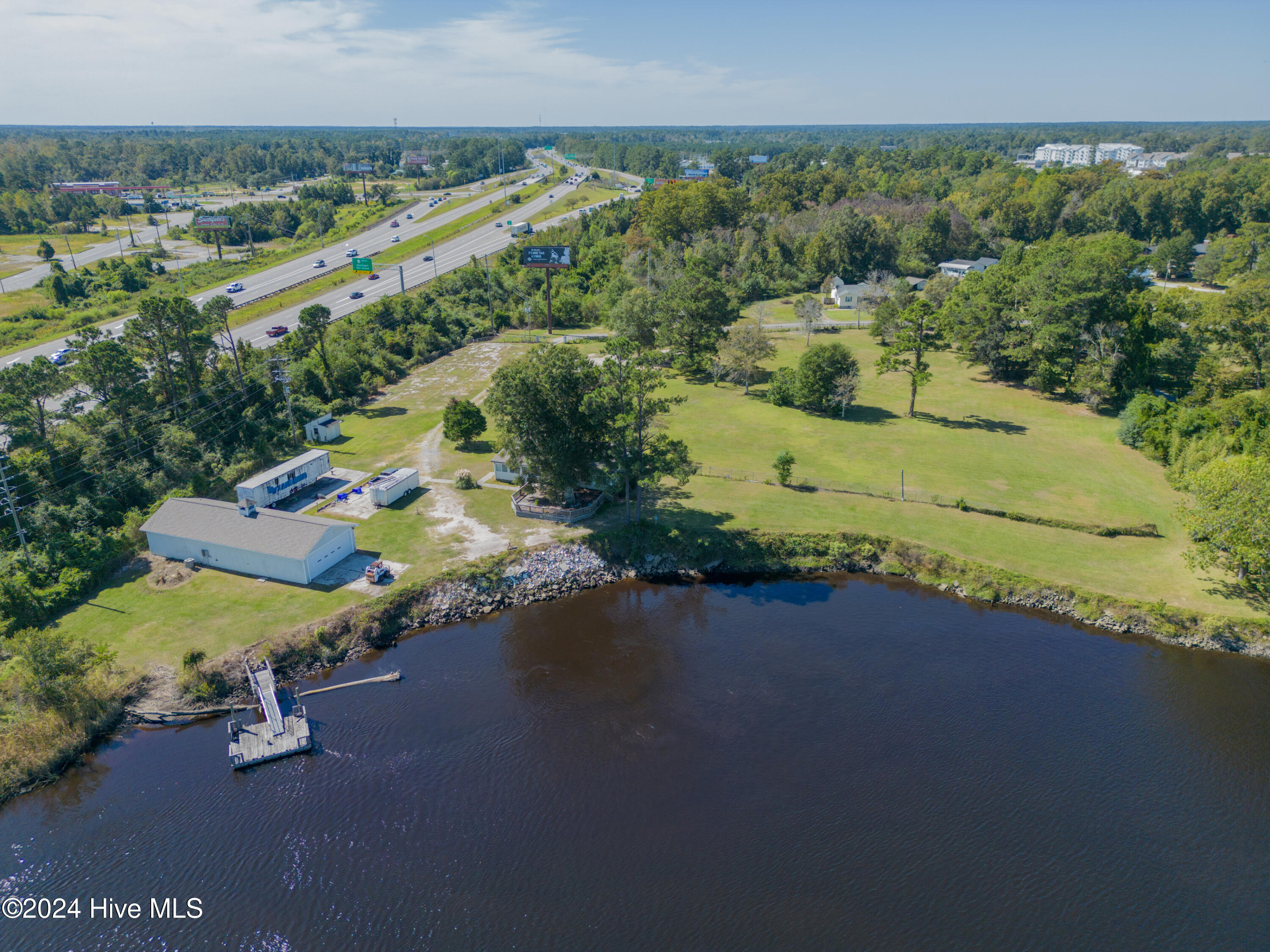 Beautiful 2.6 acre lot on the Brunswick River with a stunning view of Downtown Wilmington.  Build your waterfront dream home on this gorgeous lot with 318 feet of deep water on the Brunswick River.  Included with this property is Parcel 038BC019, Legal Description 6.73 Ac Plat 1/127.  This lot is subject to a billboard lease with The Lamar Companies.  This lot may be purchased with 102-1 Riverview Drive (MLS#100480399) and 102-2 Riverview Drive (MLS#100480401), for a total of 4.6 acres on the river and 6.7 acres of preserve land.