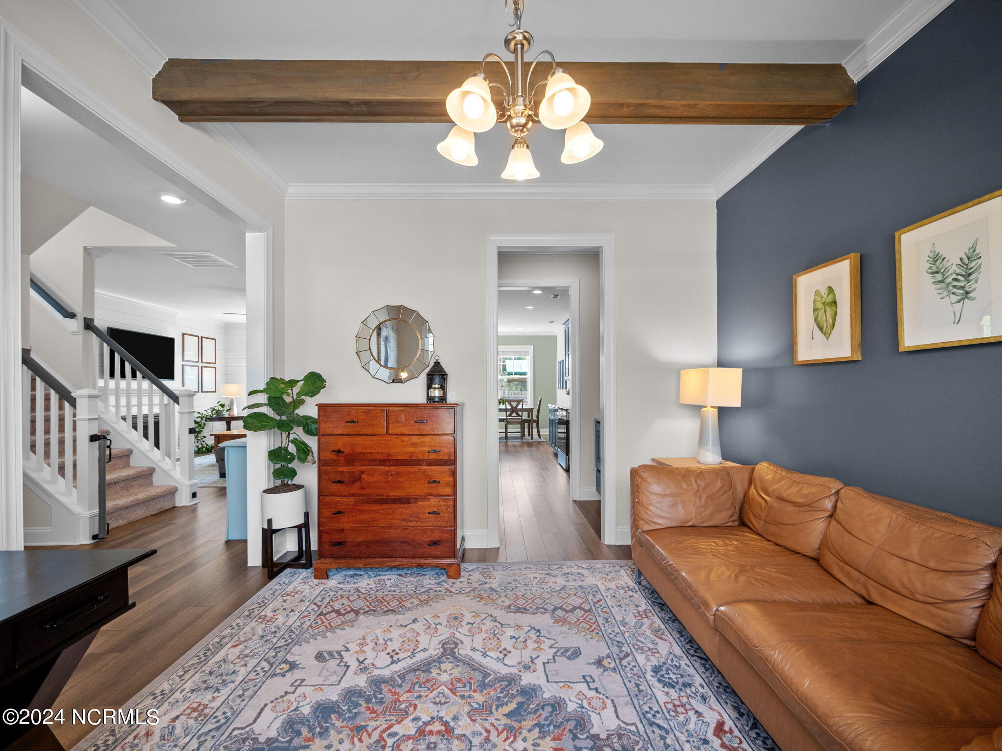 100564984 | Photo 11