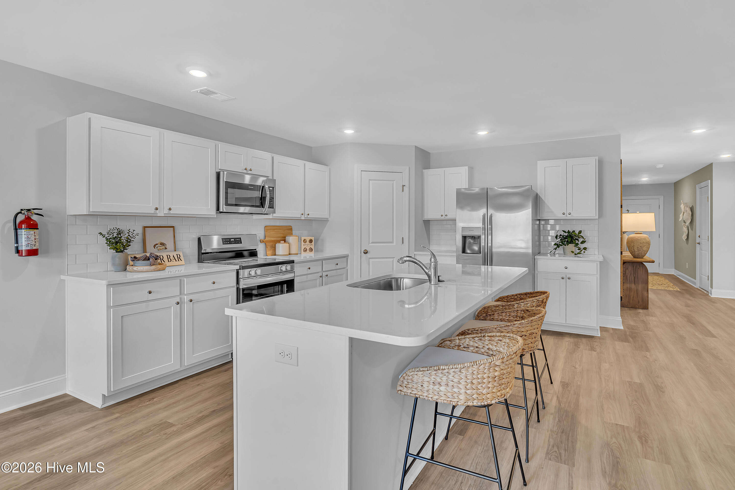 100566299 | Photo 10