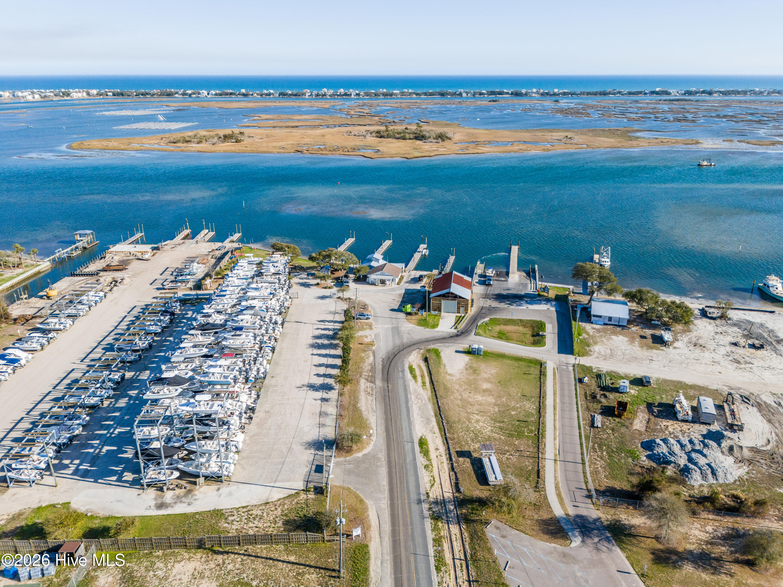 100558777 | Photo 38