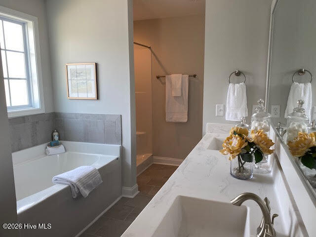 100567488 | Photo 16