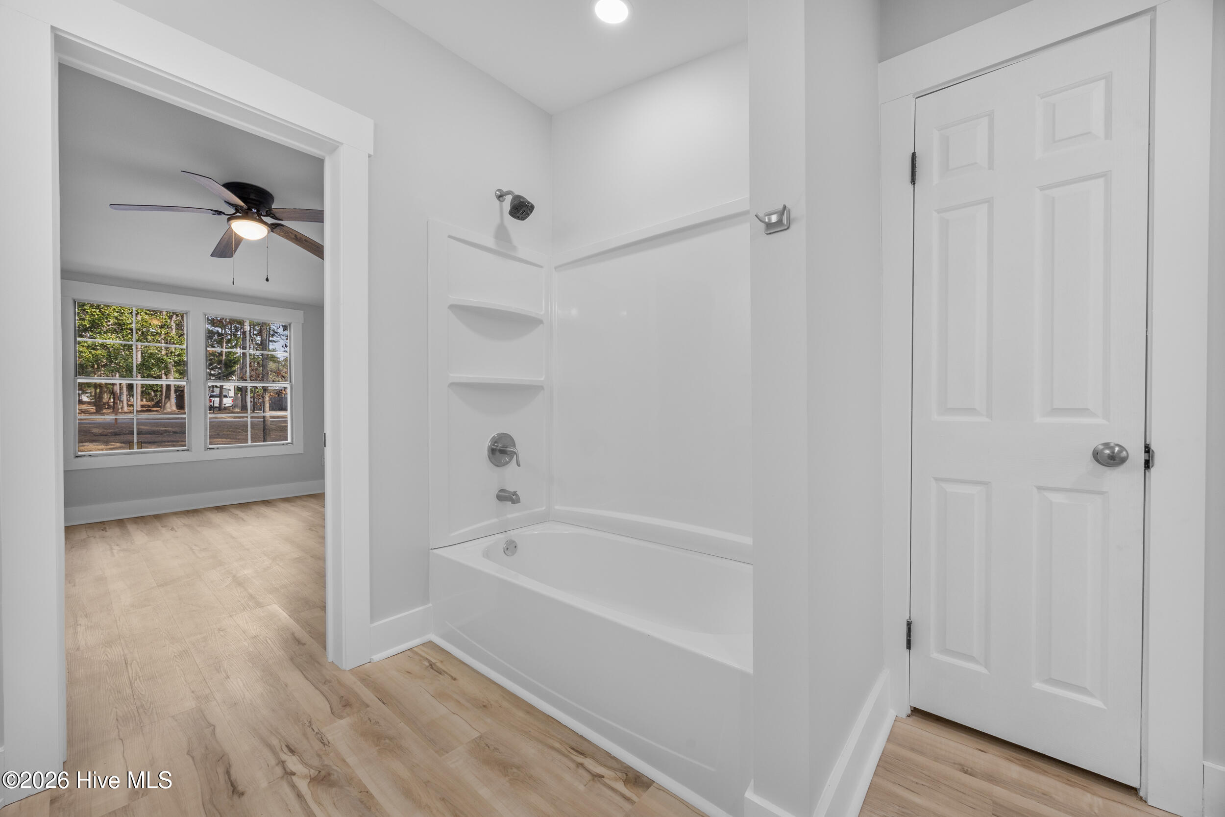 100552776 | Photo 19