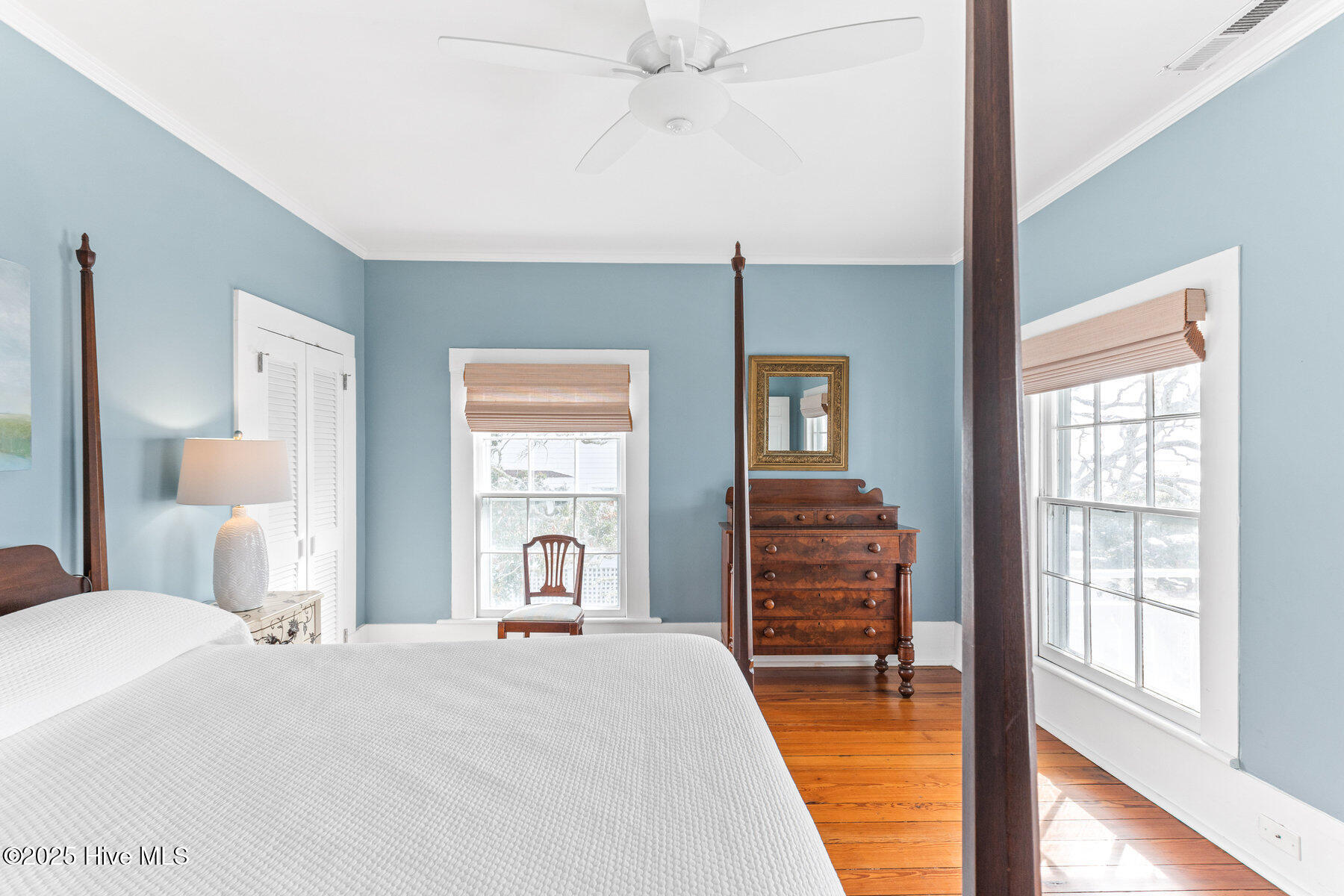 100561116 | Photo 34