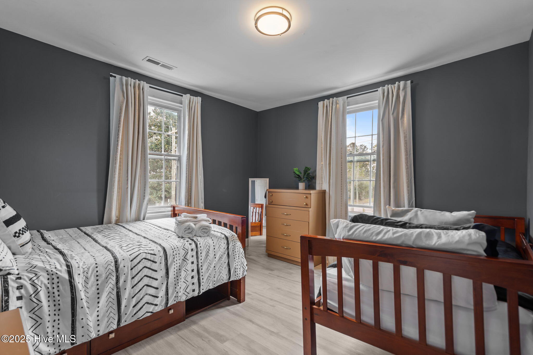 100544435 | Photo 26