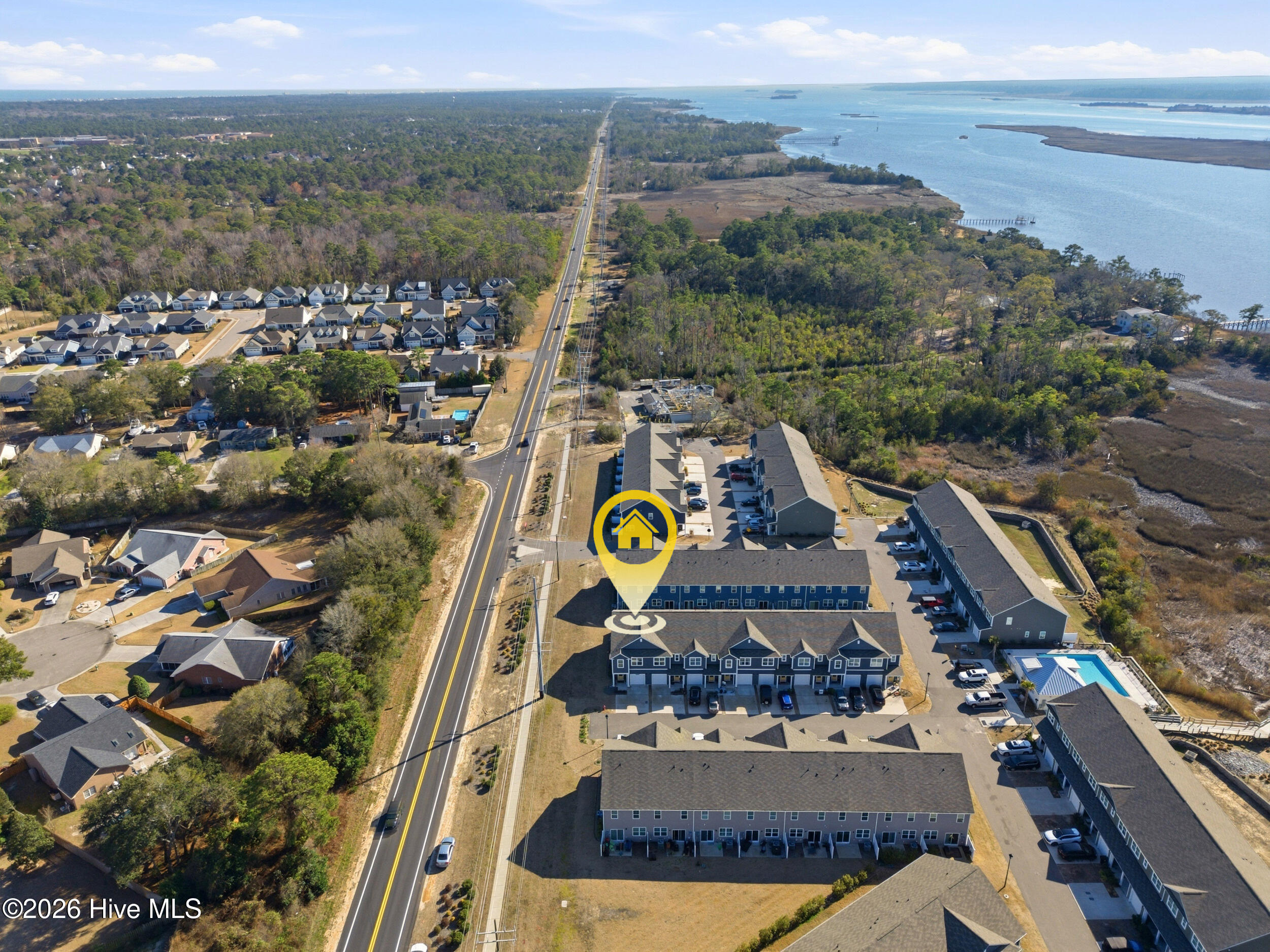 100557529 | Photo 35