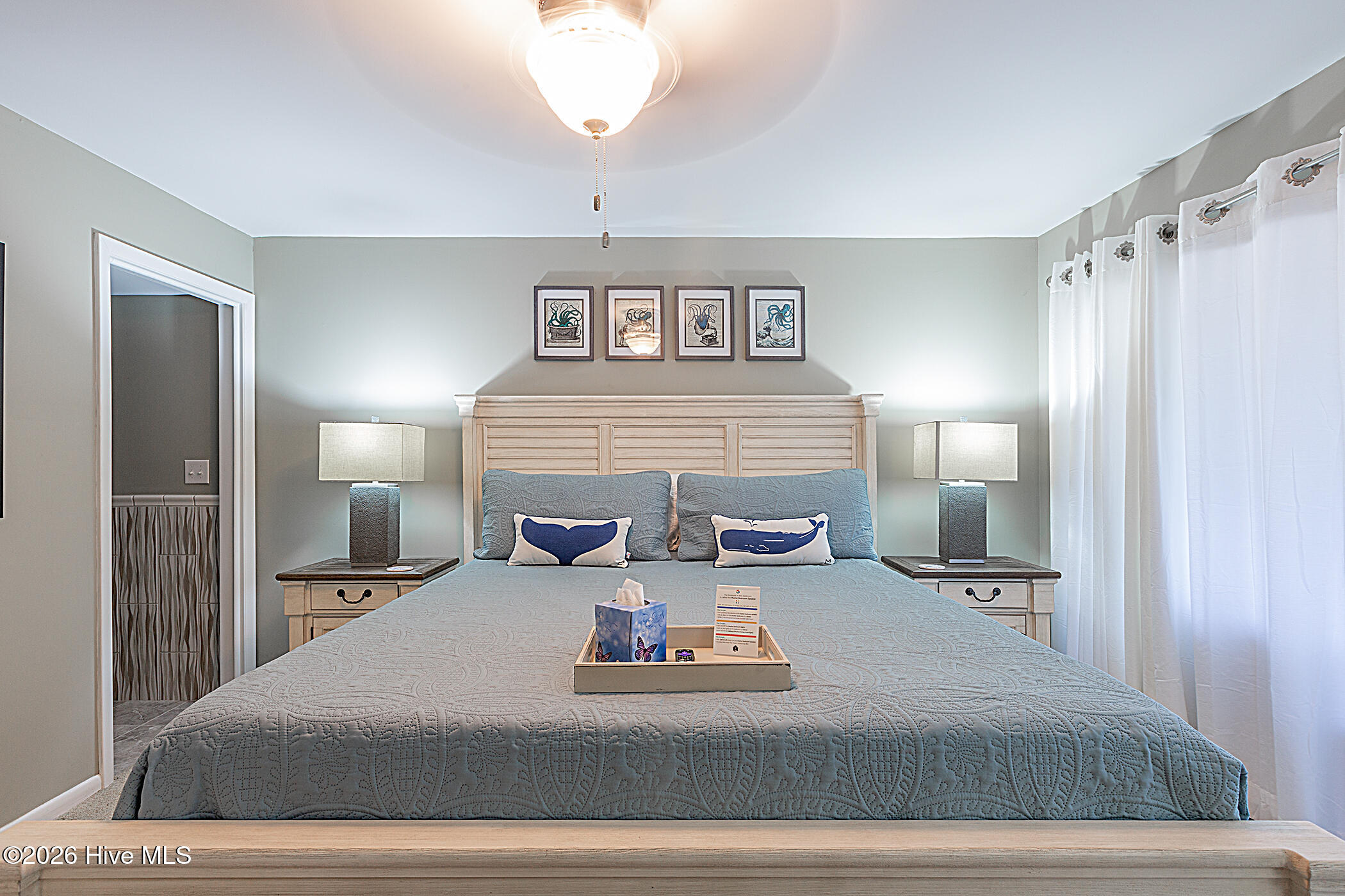 100551765 | Photo 23