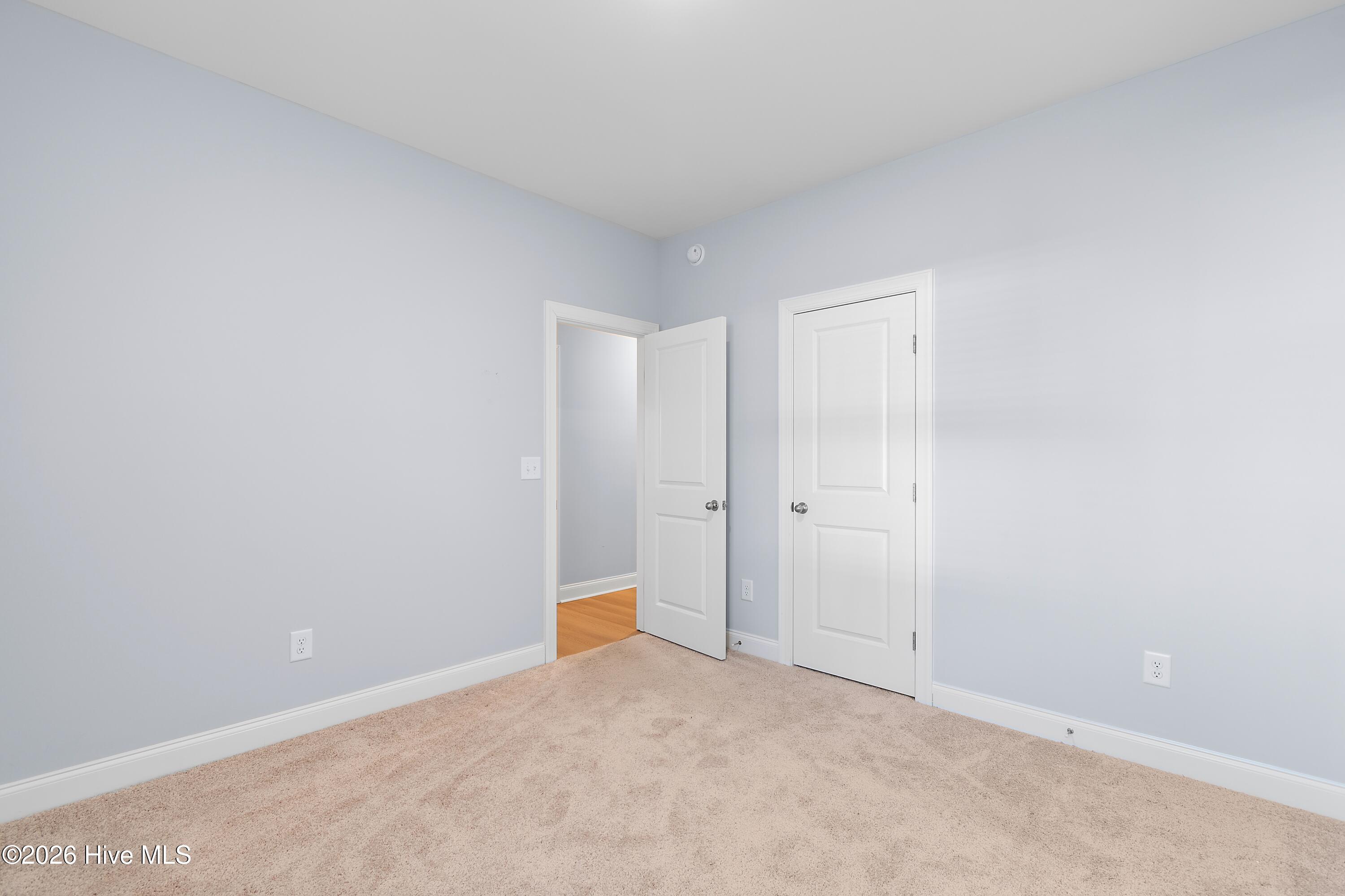 100547480 | Photo 27