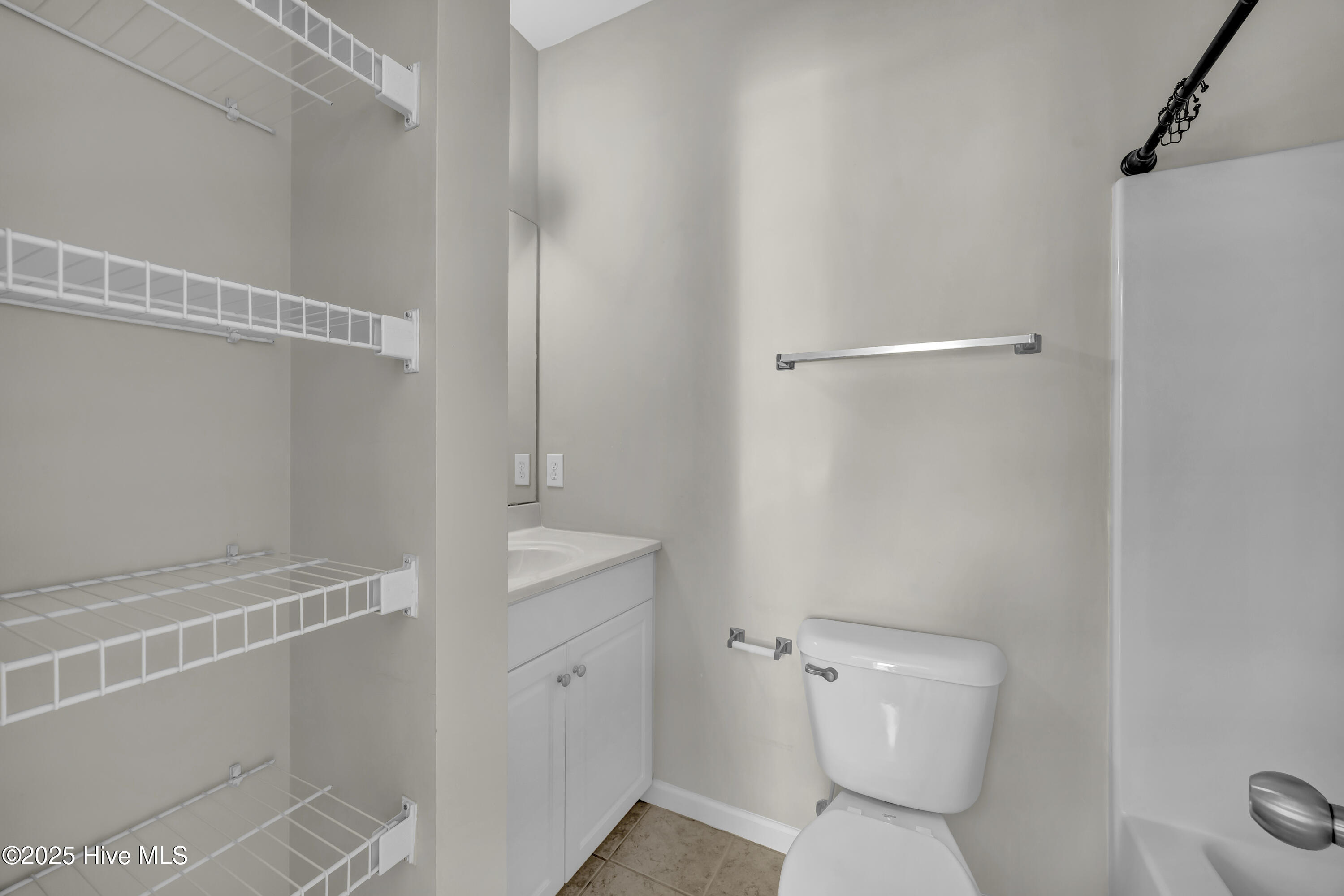 100538265 | Photo 20