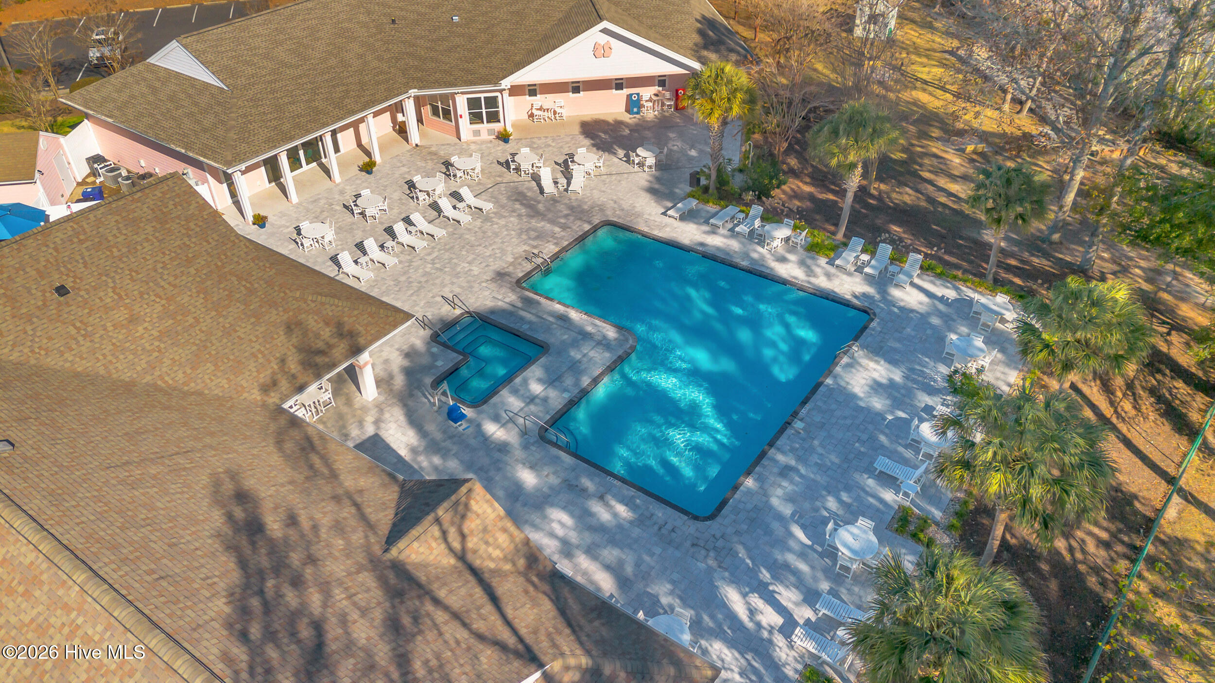 100564154 | Photo 68