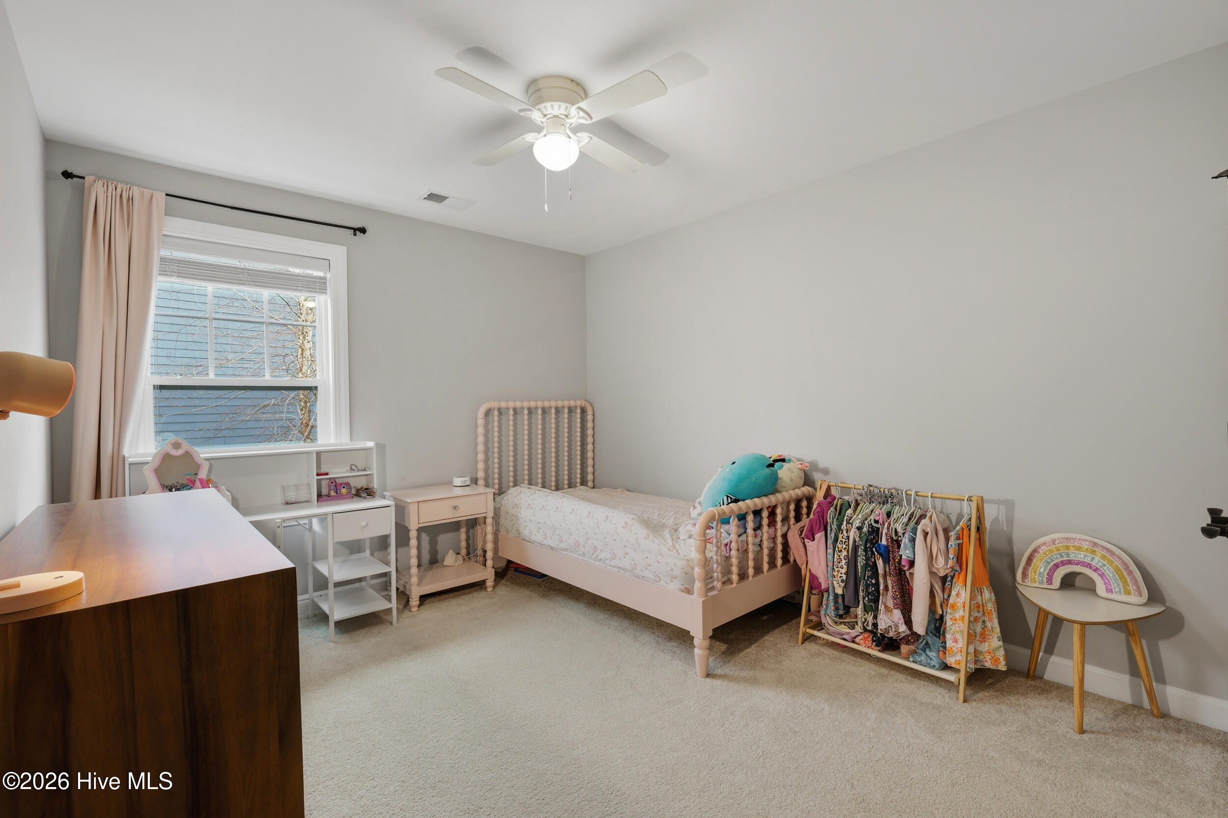 100553163 | Photo 35