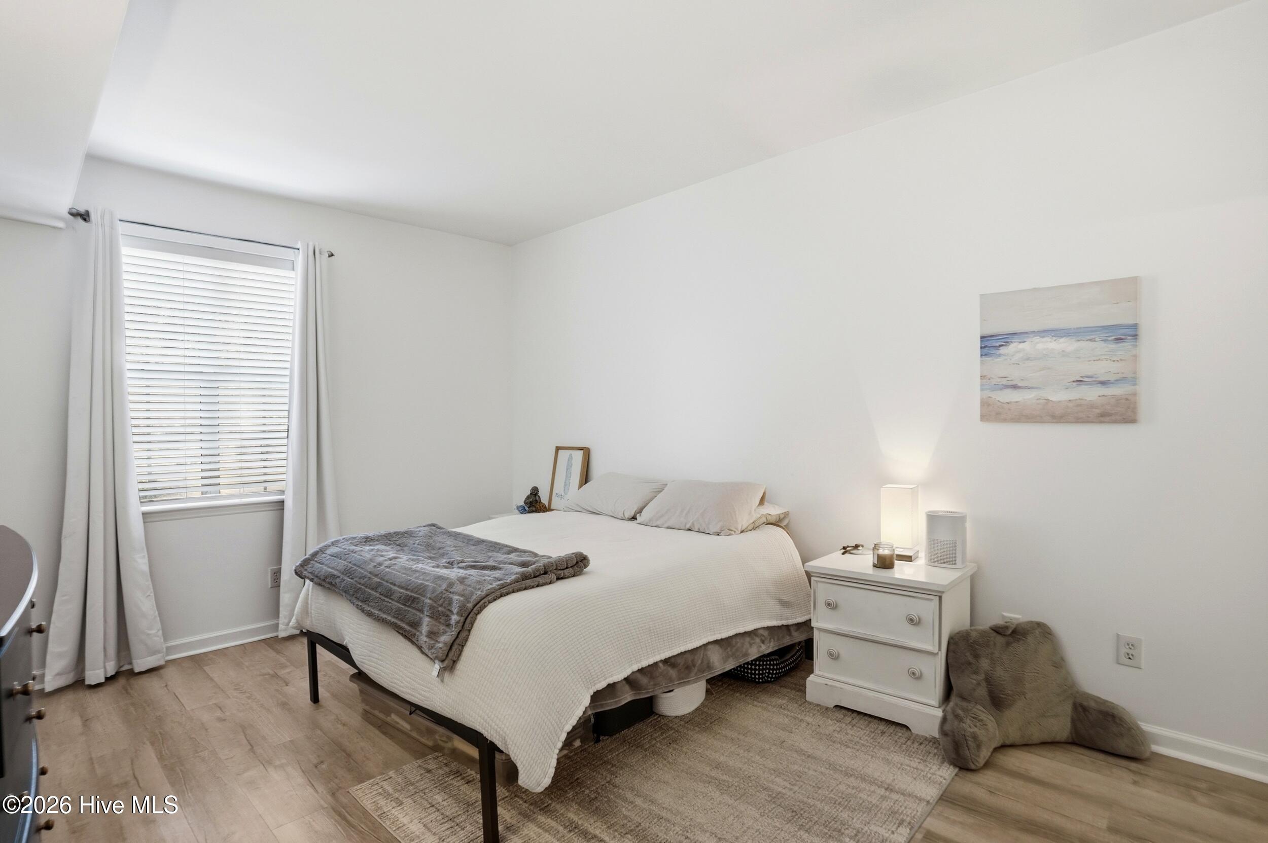 100553532 | Photo 12