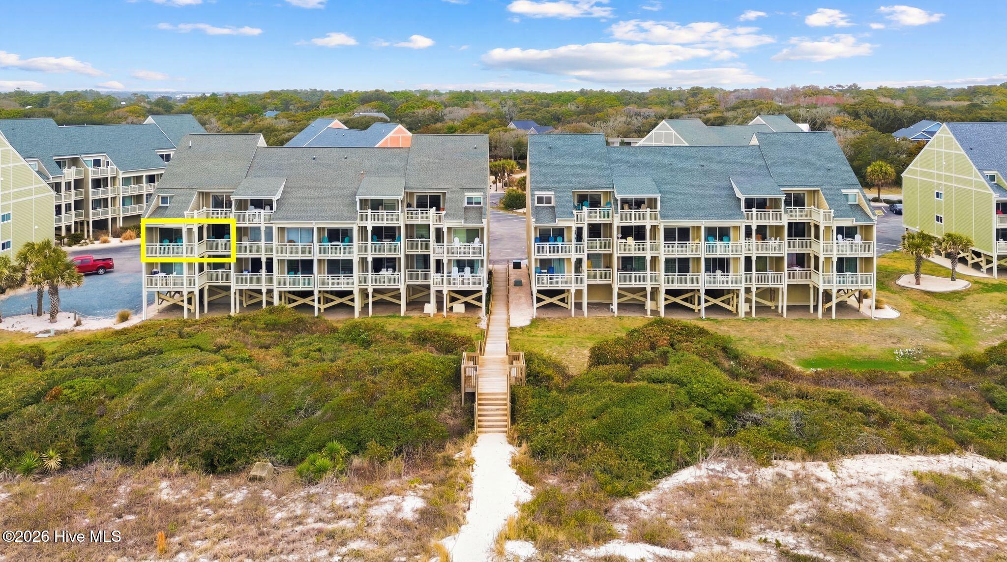 100557699 | Photo 39