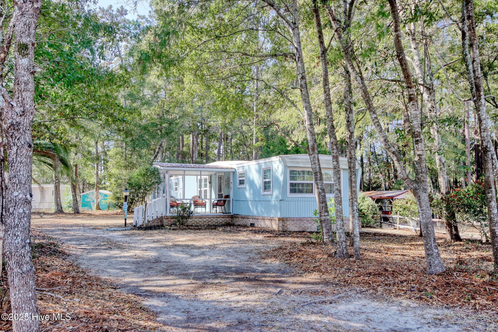 100566005 | Photo 17