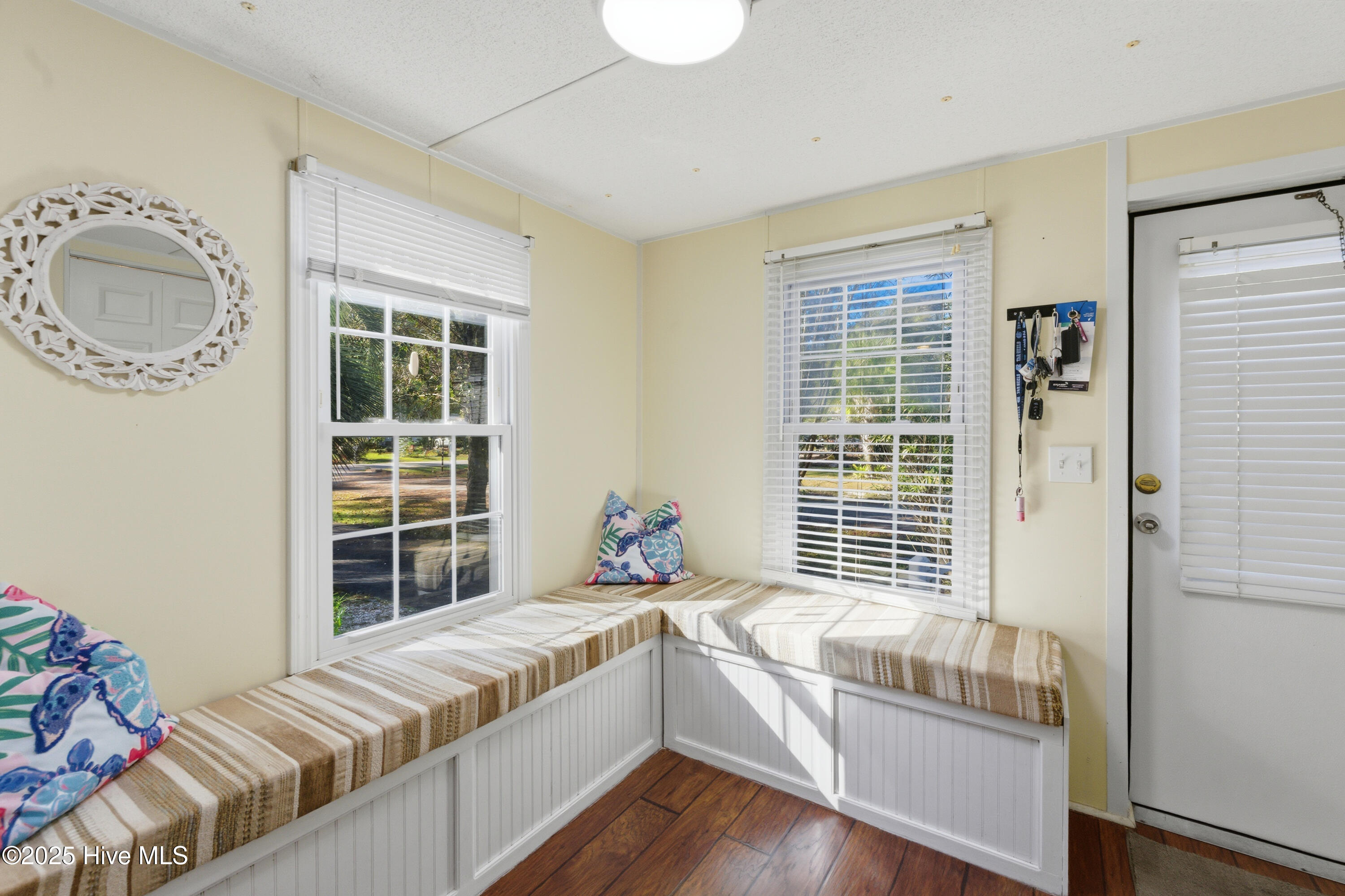 100538513 | Photo 24