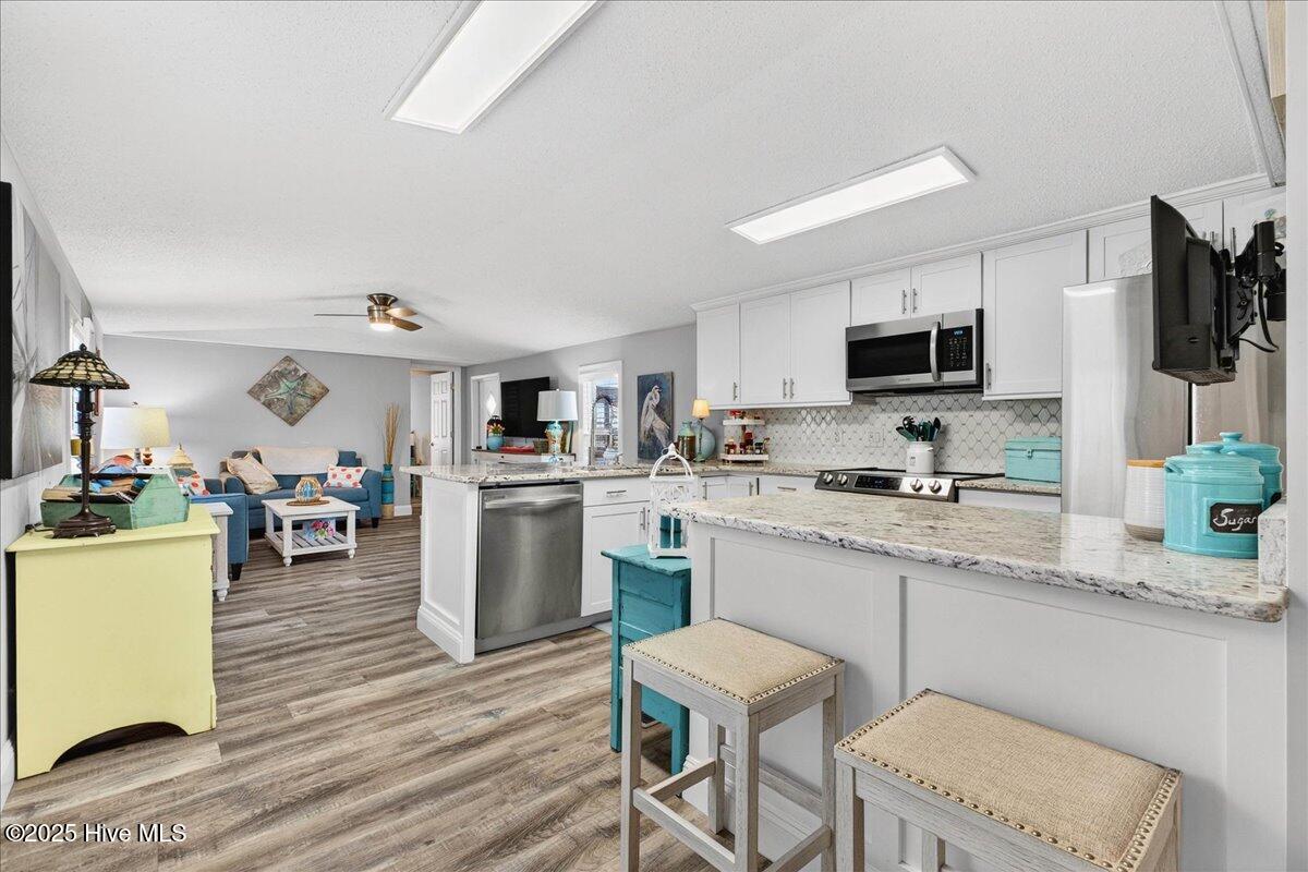 100543222 | Photo 15