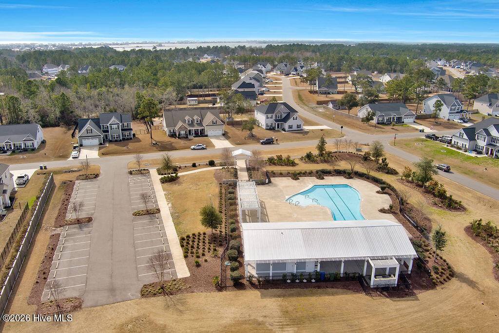 100547701 | Photo 46