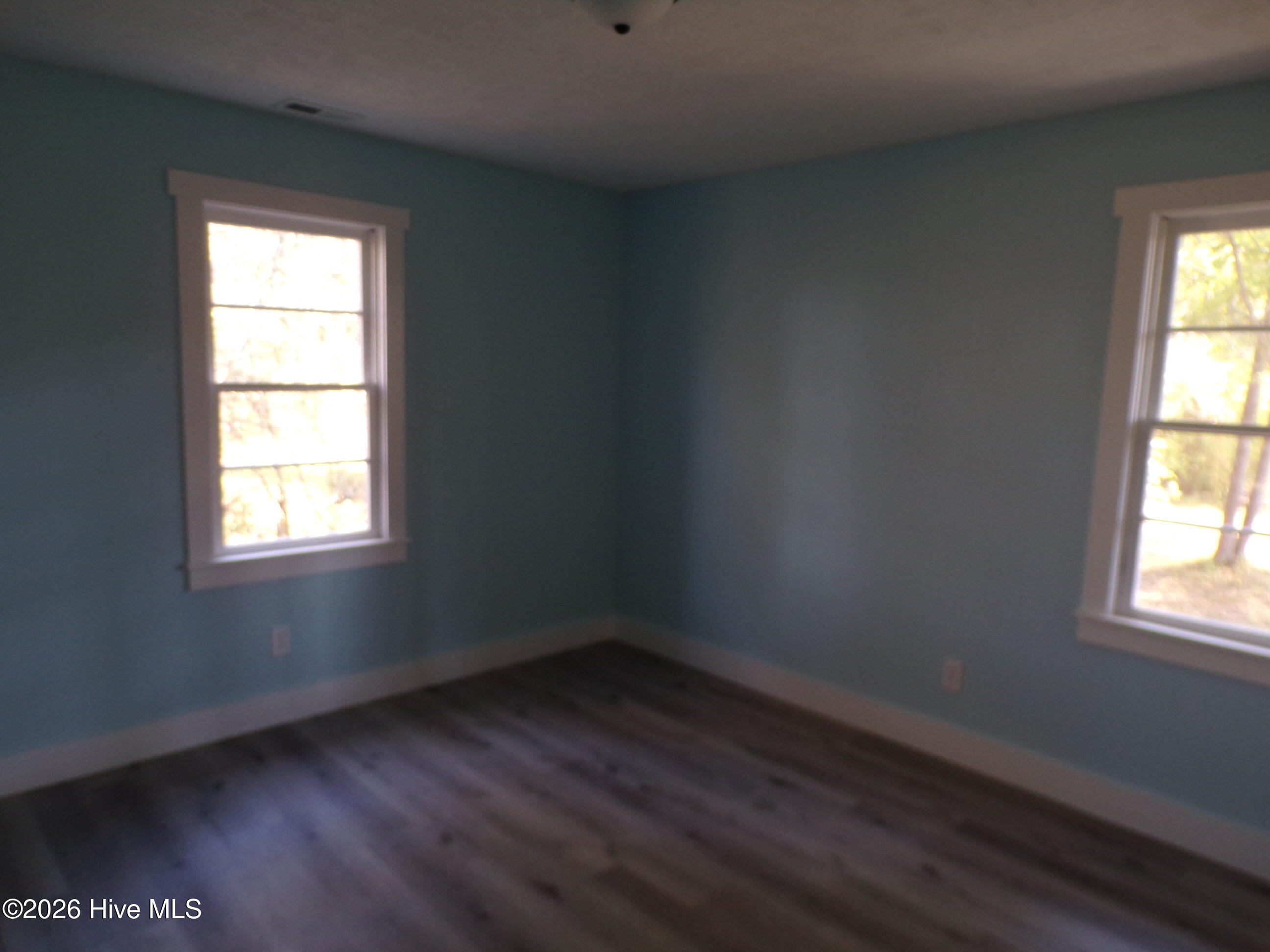 100562942 | Photo 16