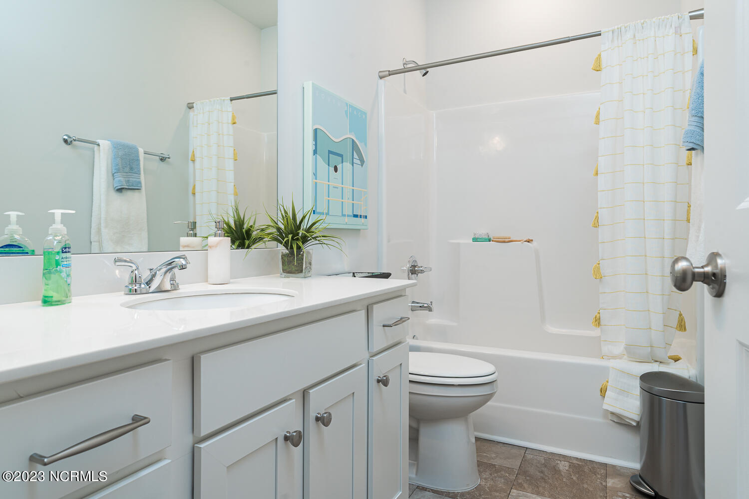 100517567 | Photo 55