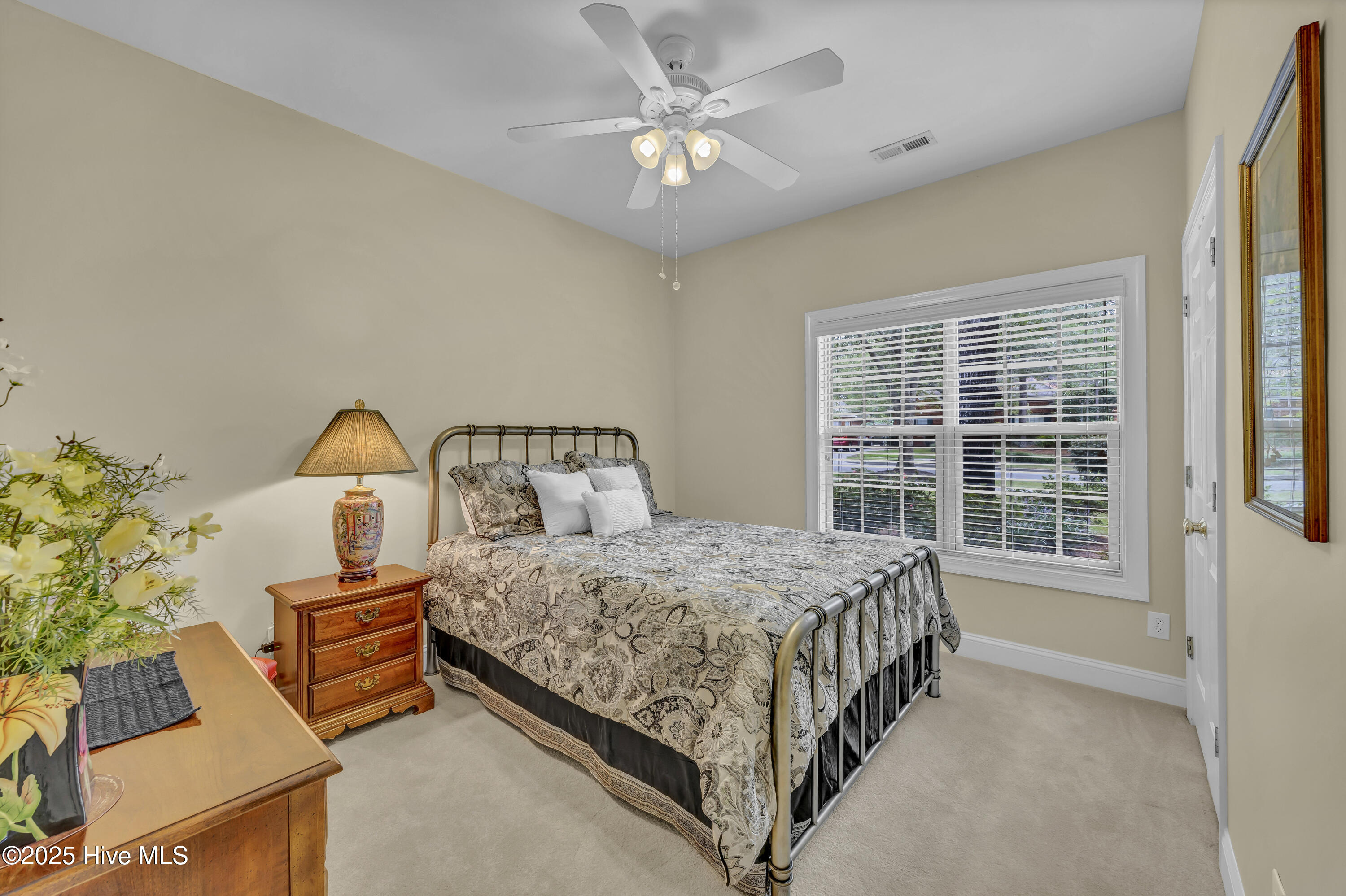 100530959 | Photo 20