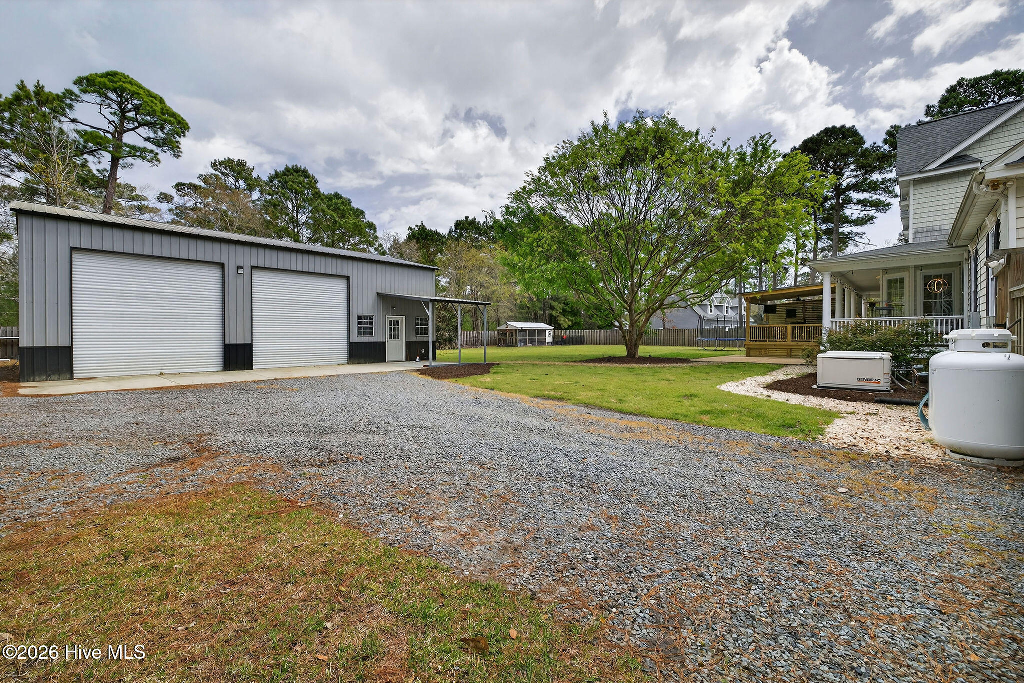 100563131 | Photo 68