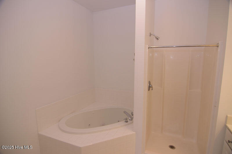 1940 Tara Court UNIT 104, Greenville, NC, 27858