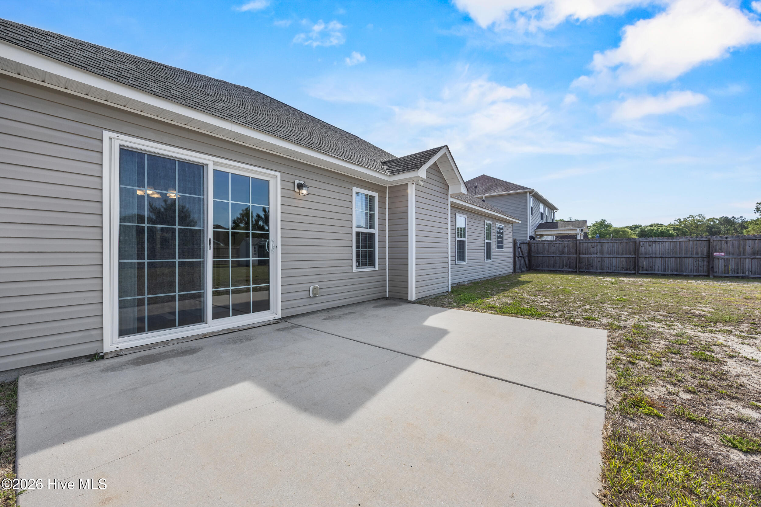 100567416 | Photo 30