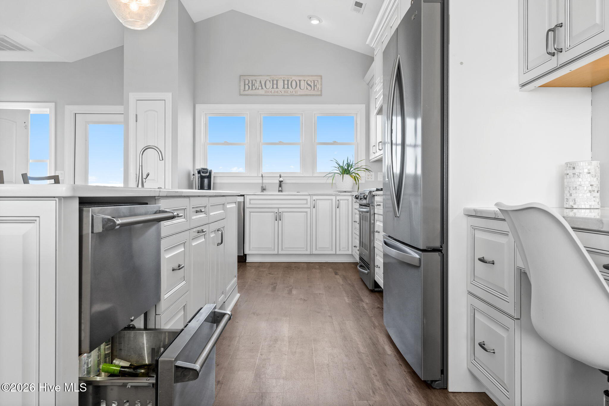 100555015 | Photo 17