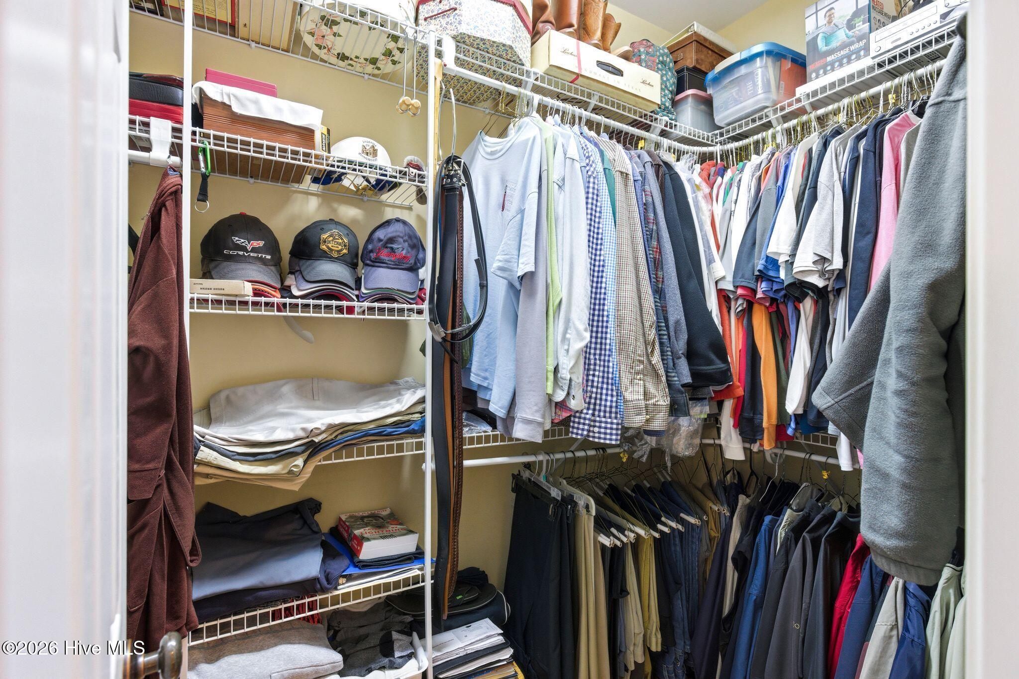 100564231 | Photo 29