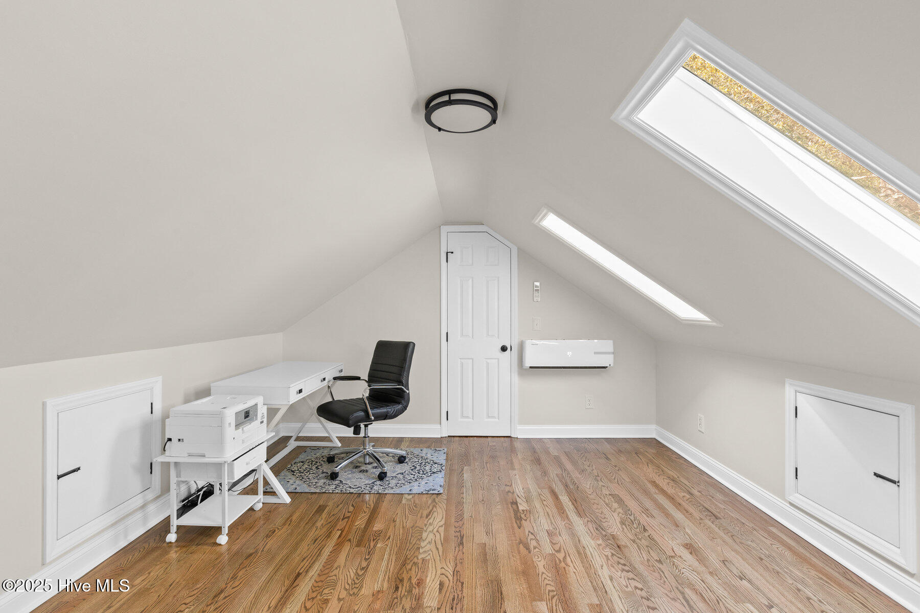 100497400 | Photo 29