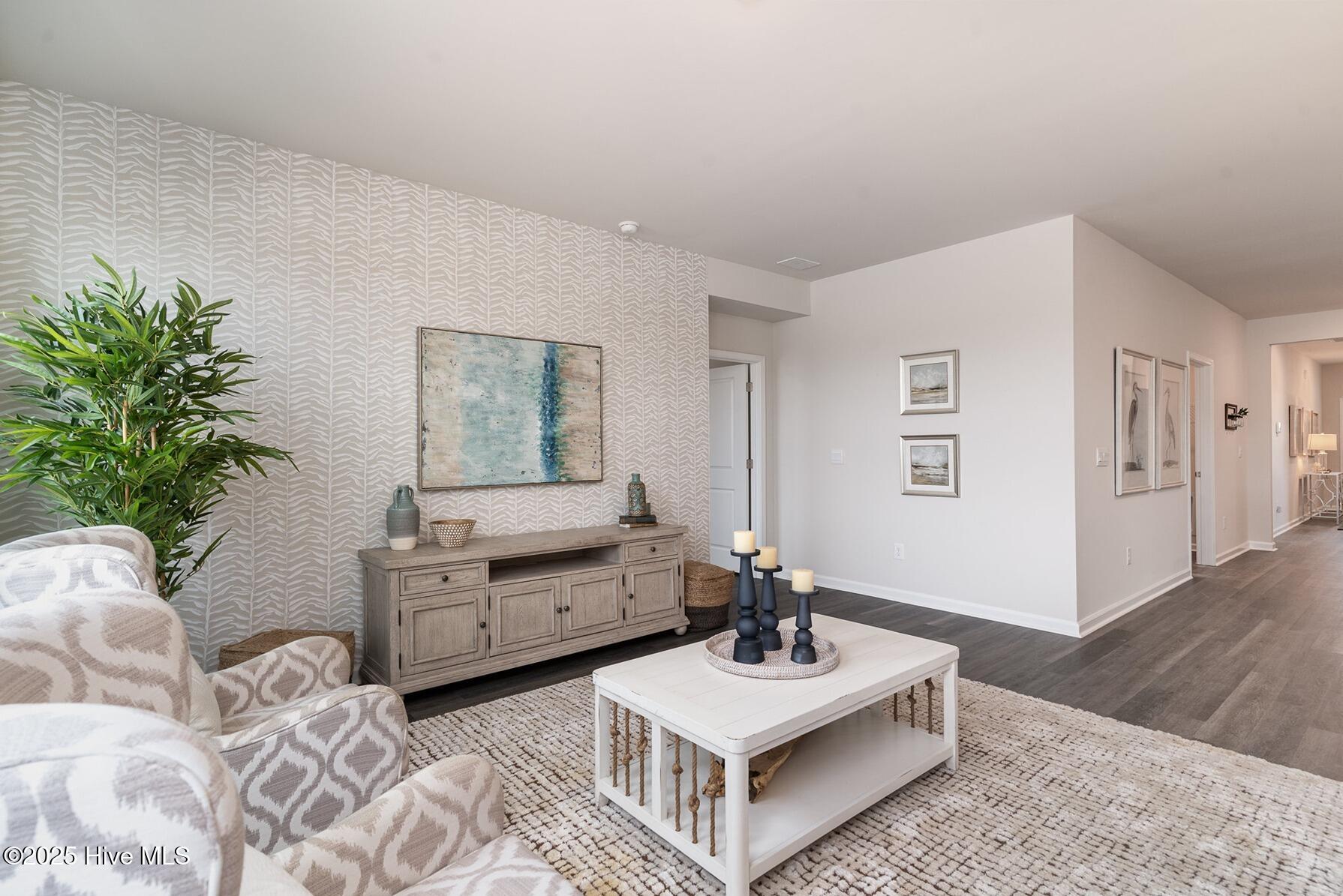 100565522 | Photo 12