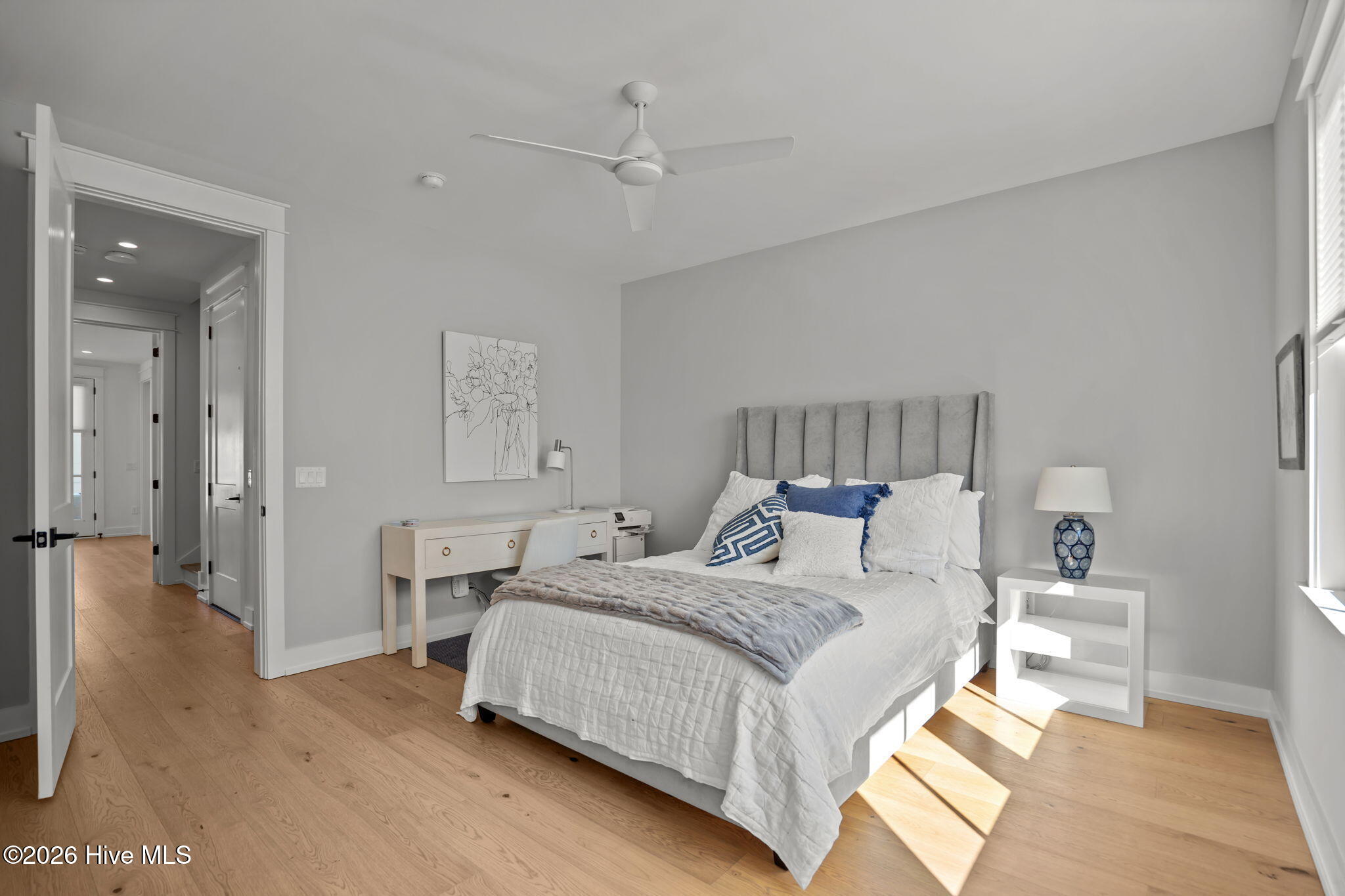 100552762 | Photo 45