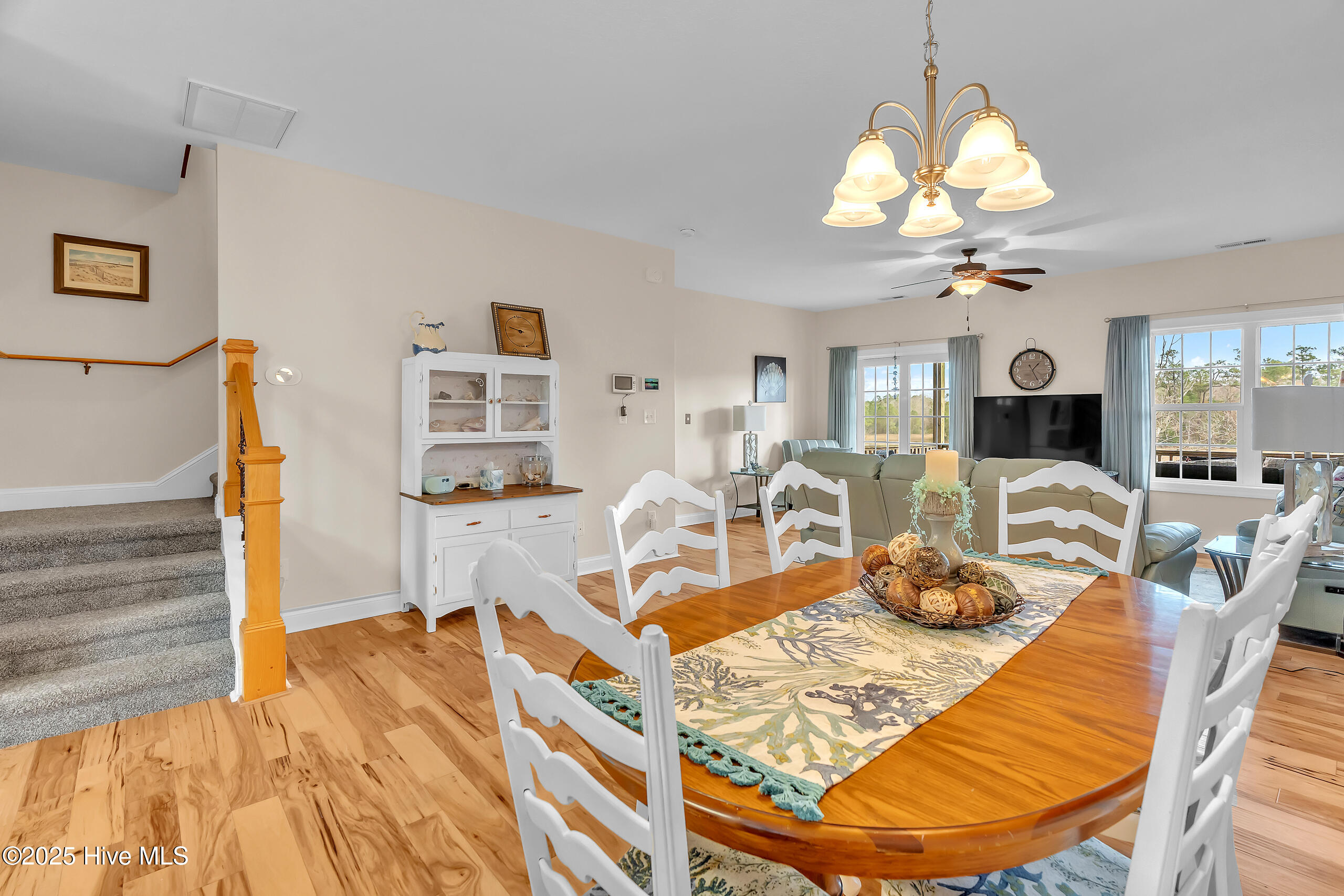 100546927 | Photo 21