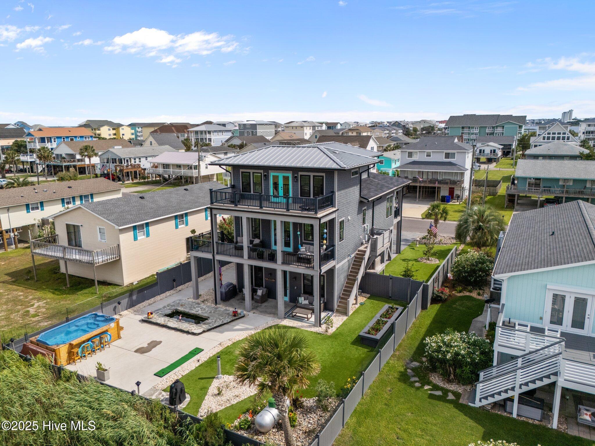 100514029 | Photo 54