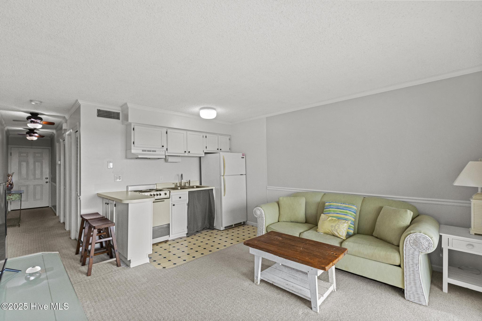 100544751 | Photo 16