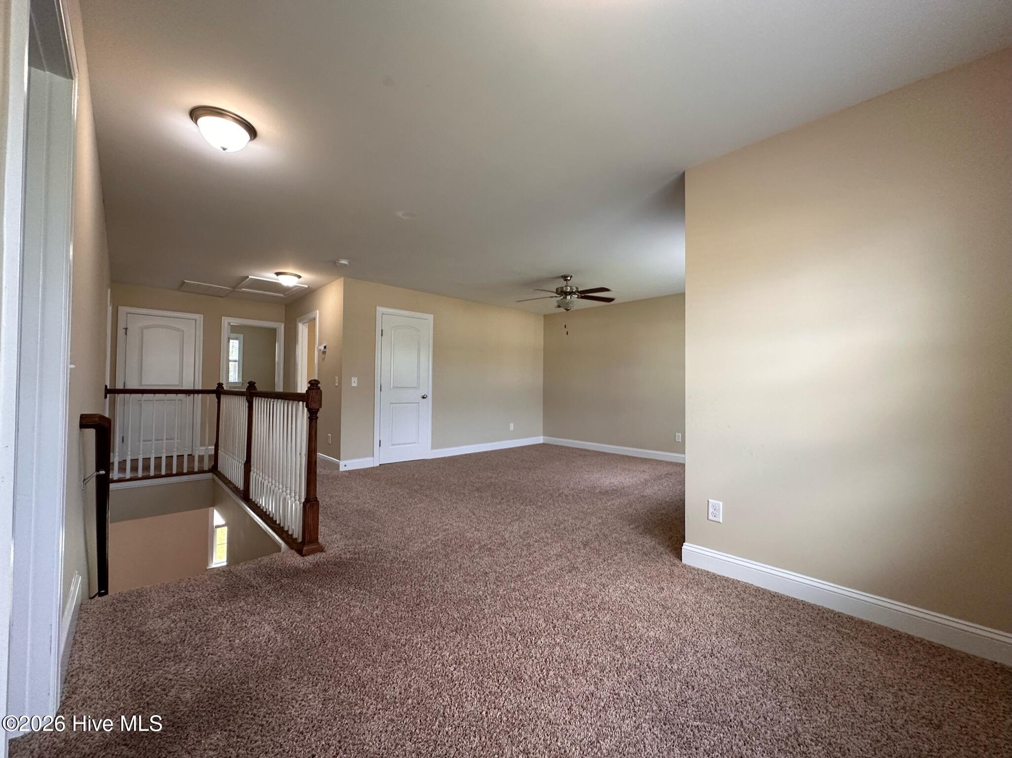 100557868 | Photo 36