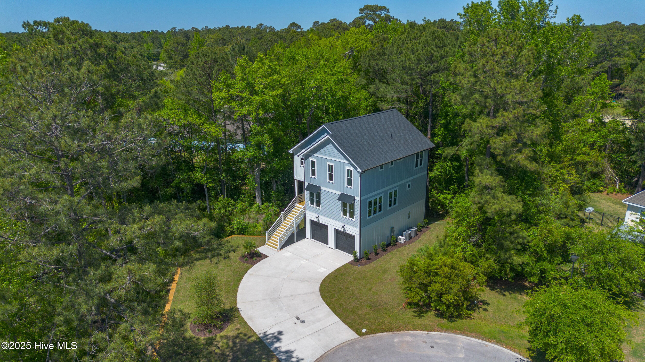 100501521 | Photo 43