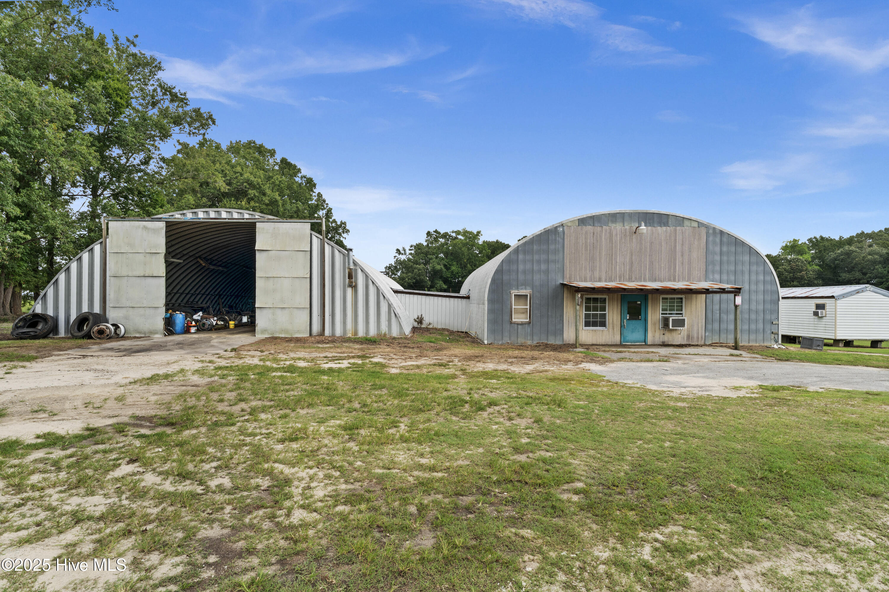 100523793 | Photo 21