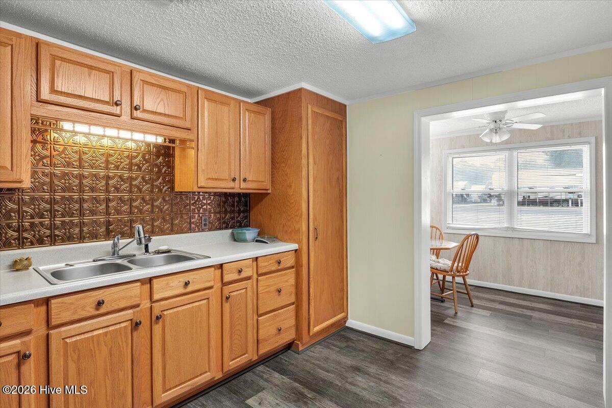 100551922 | Photo 11